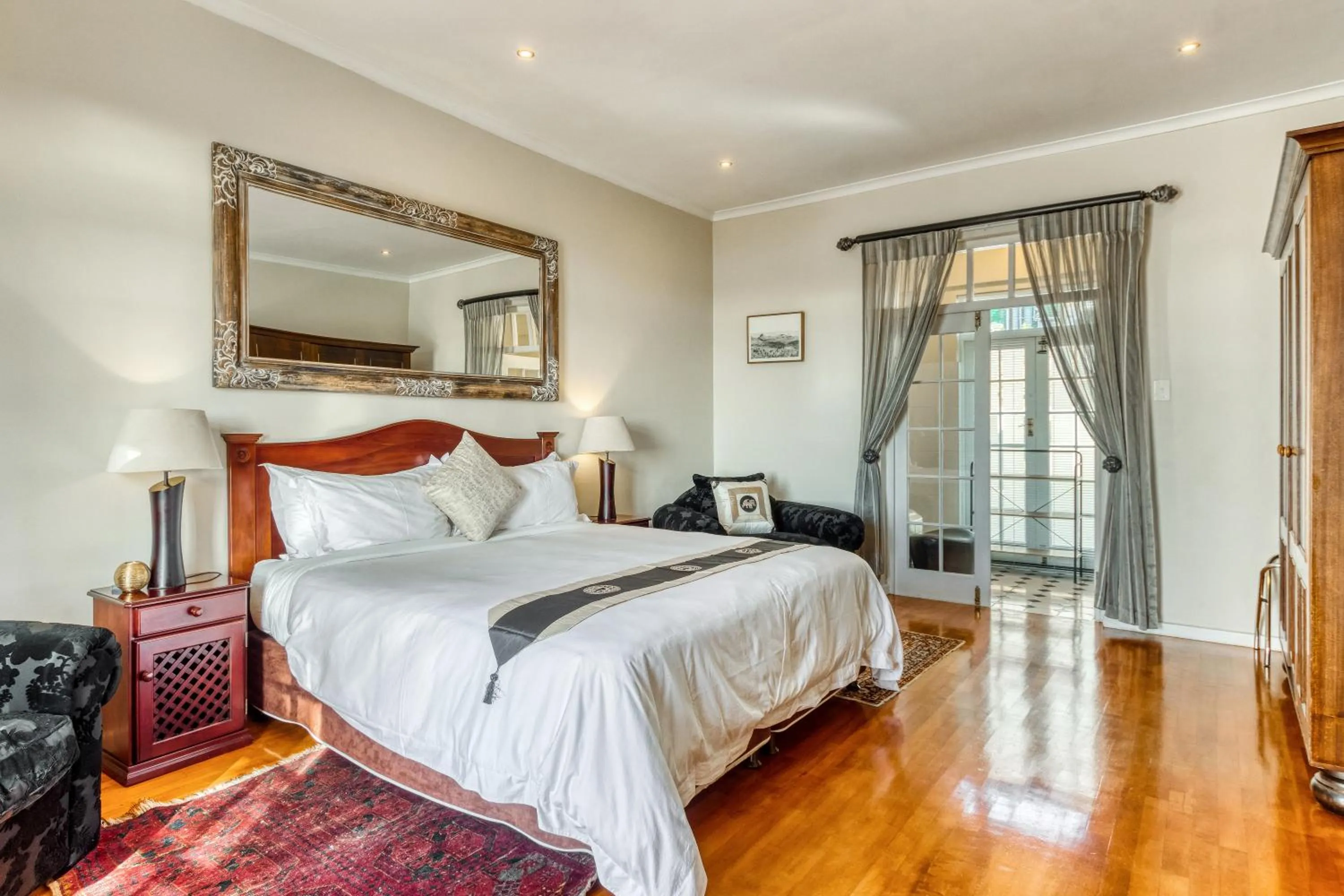 Bedroom, Bed in Manor on the Bay