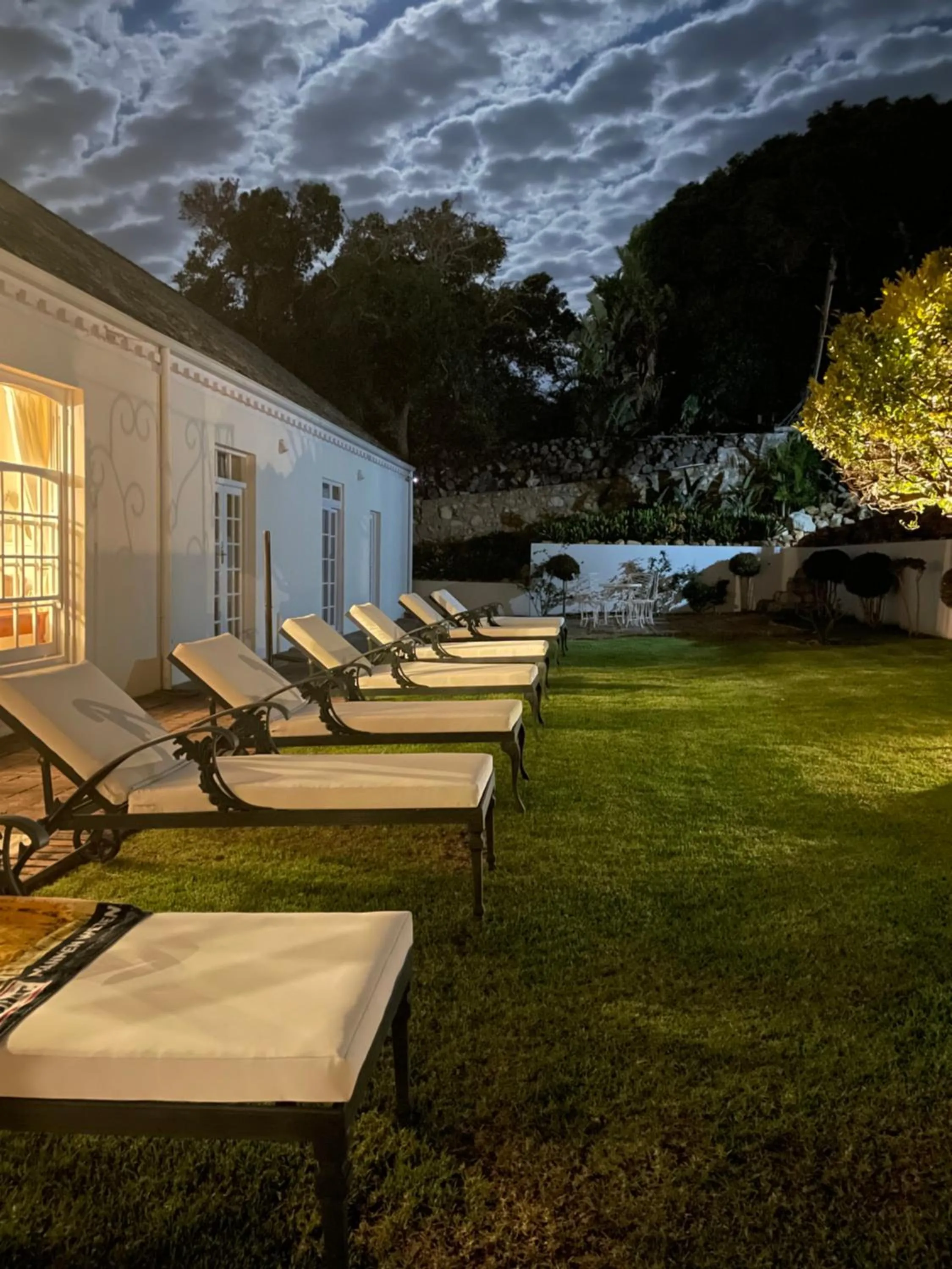 sunbed in Manor on the Bay