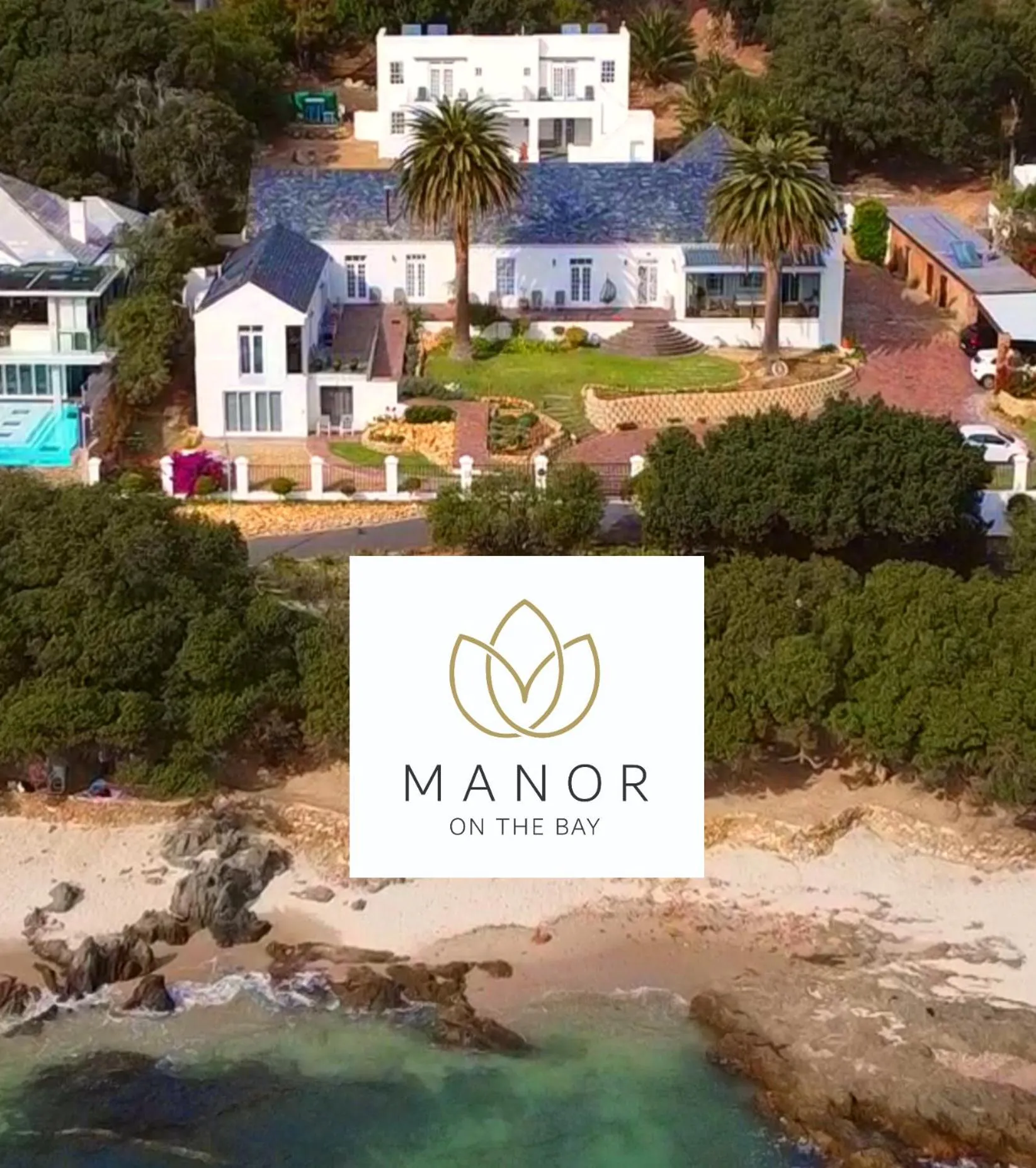 Property building in Manor on the Bay