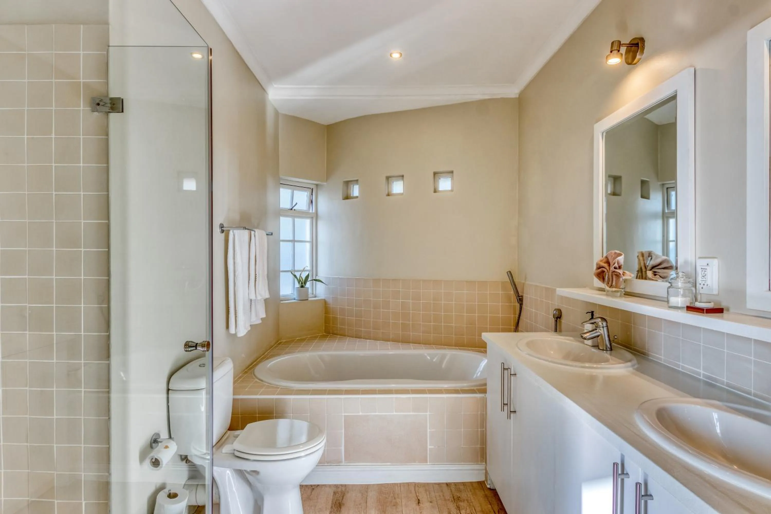 Bathroom in Manor on the Bay