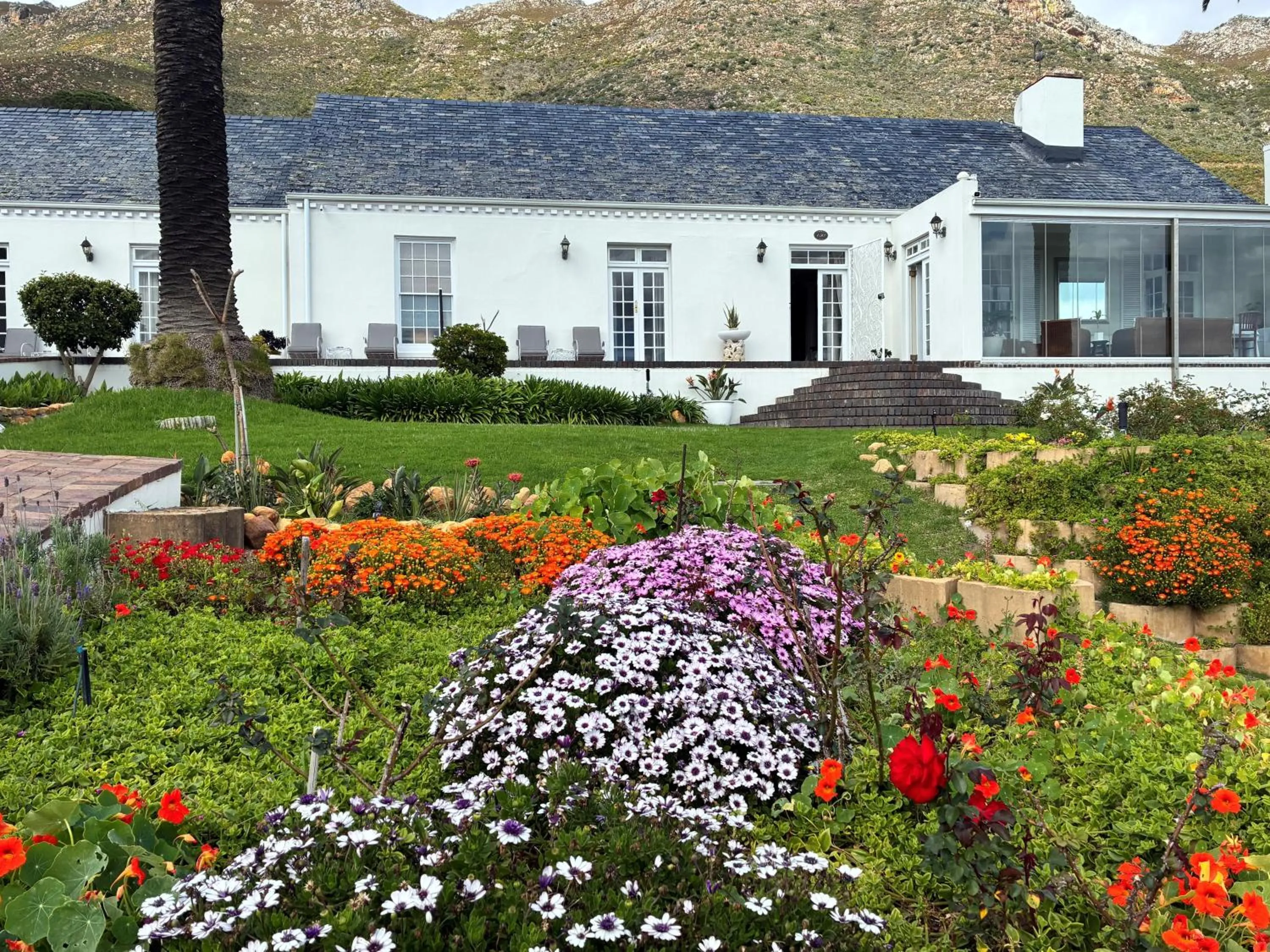 Garden in Manor on the Bay