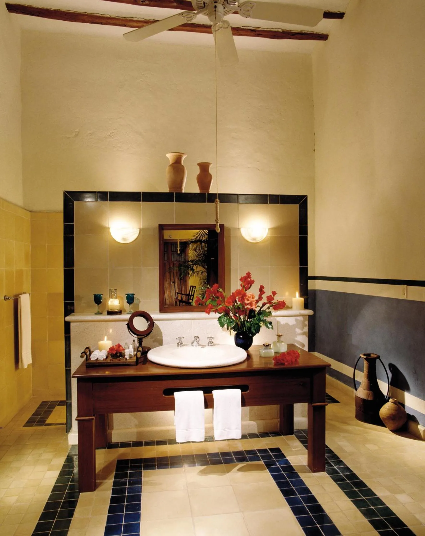 Night in Hacienda San Jose Cholul