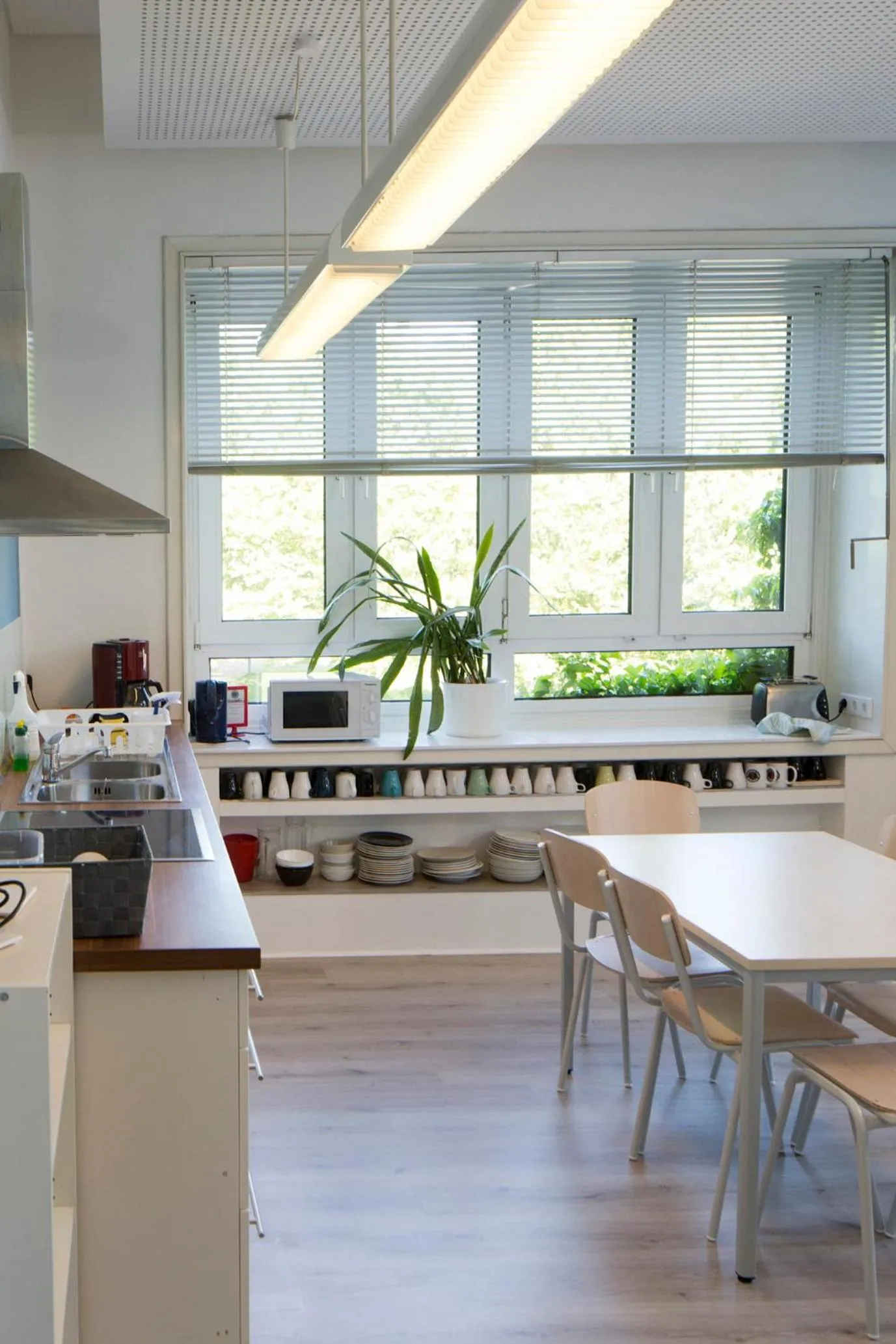 Communal kitchen in Flensbed Hotel & Hostel