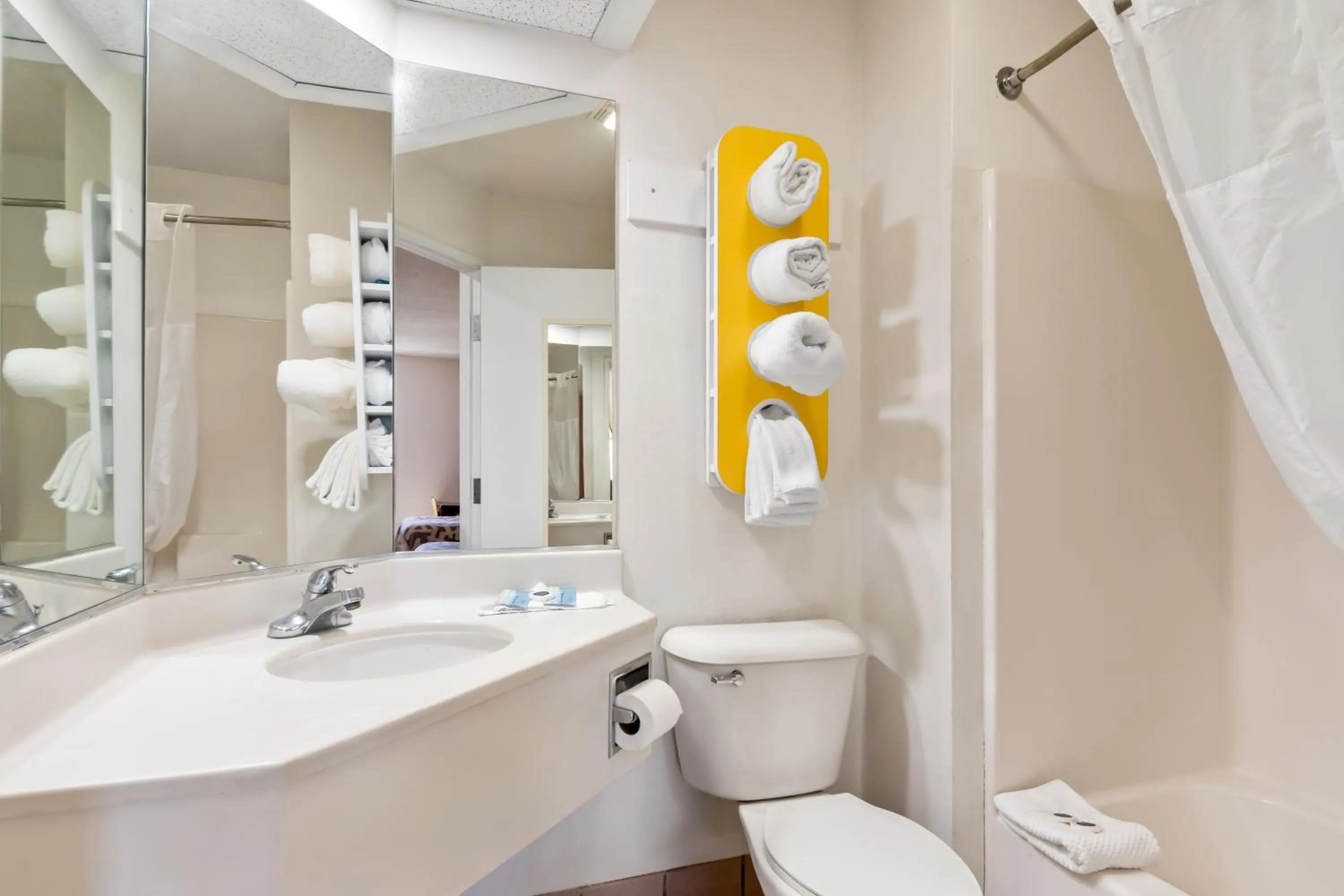 Scottish Inns & Suites - North Hershey