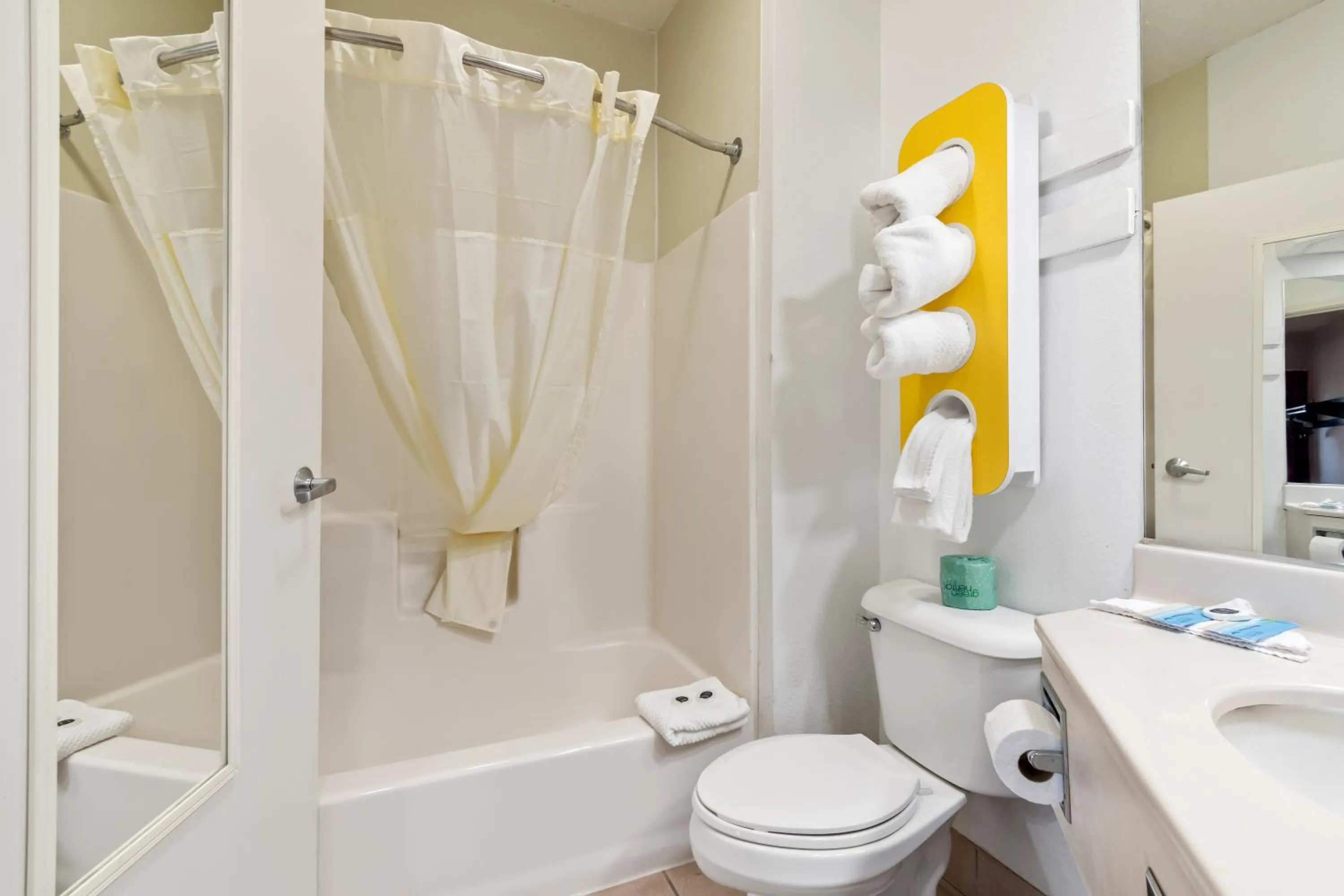 Scottish Inns & Suites - North Hershey