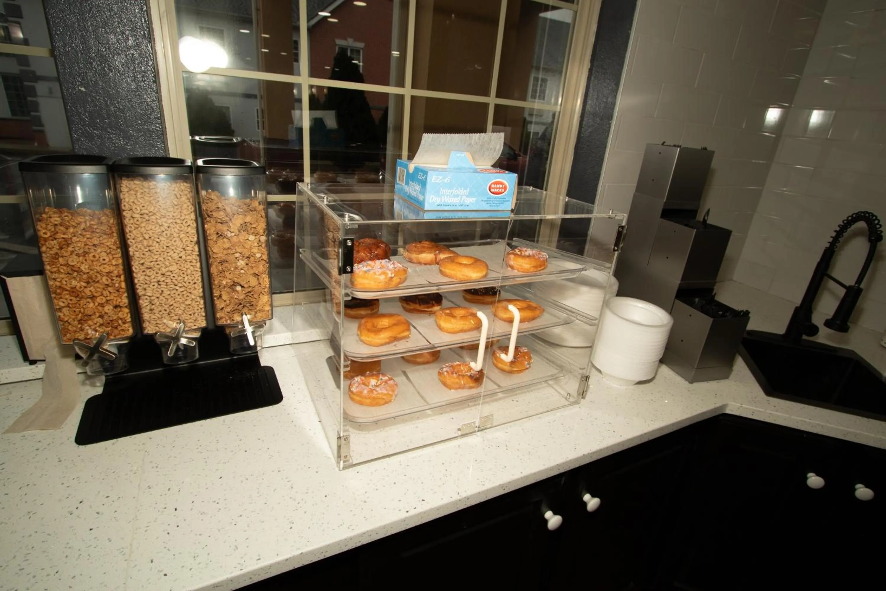 Breakfast in Scottish Inns & Suites - North Hershey