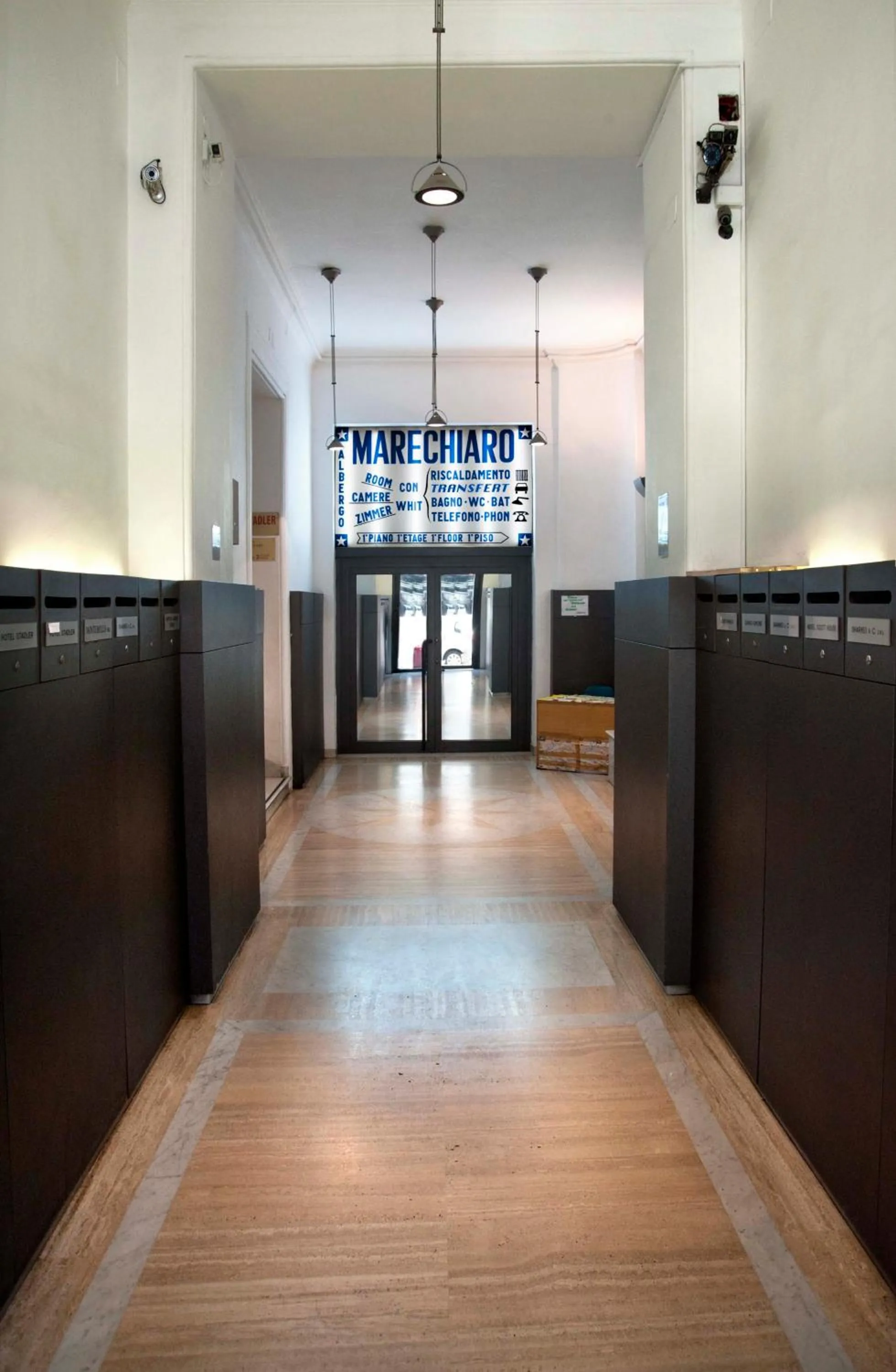 Facade/entrance in Albergo Marechiaro