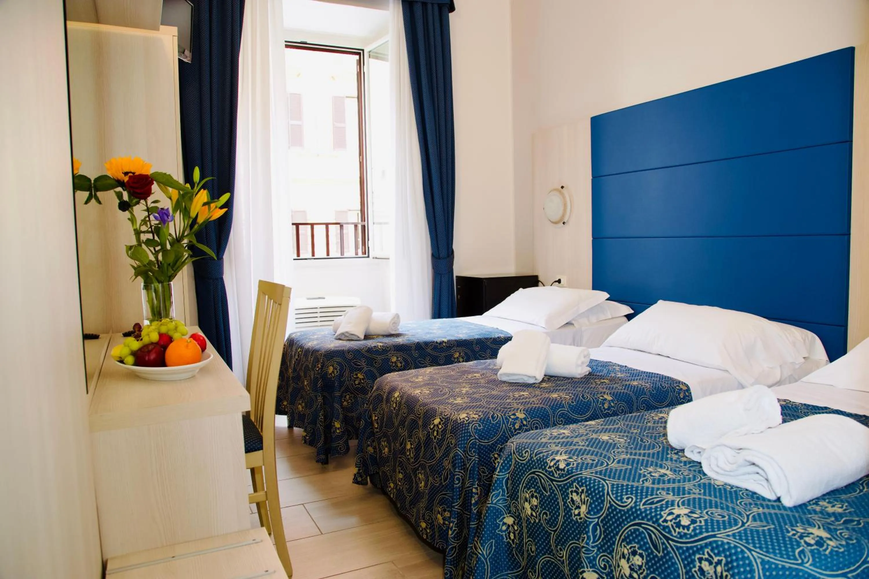 Bed in Albergo Marechiaro