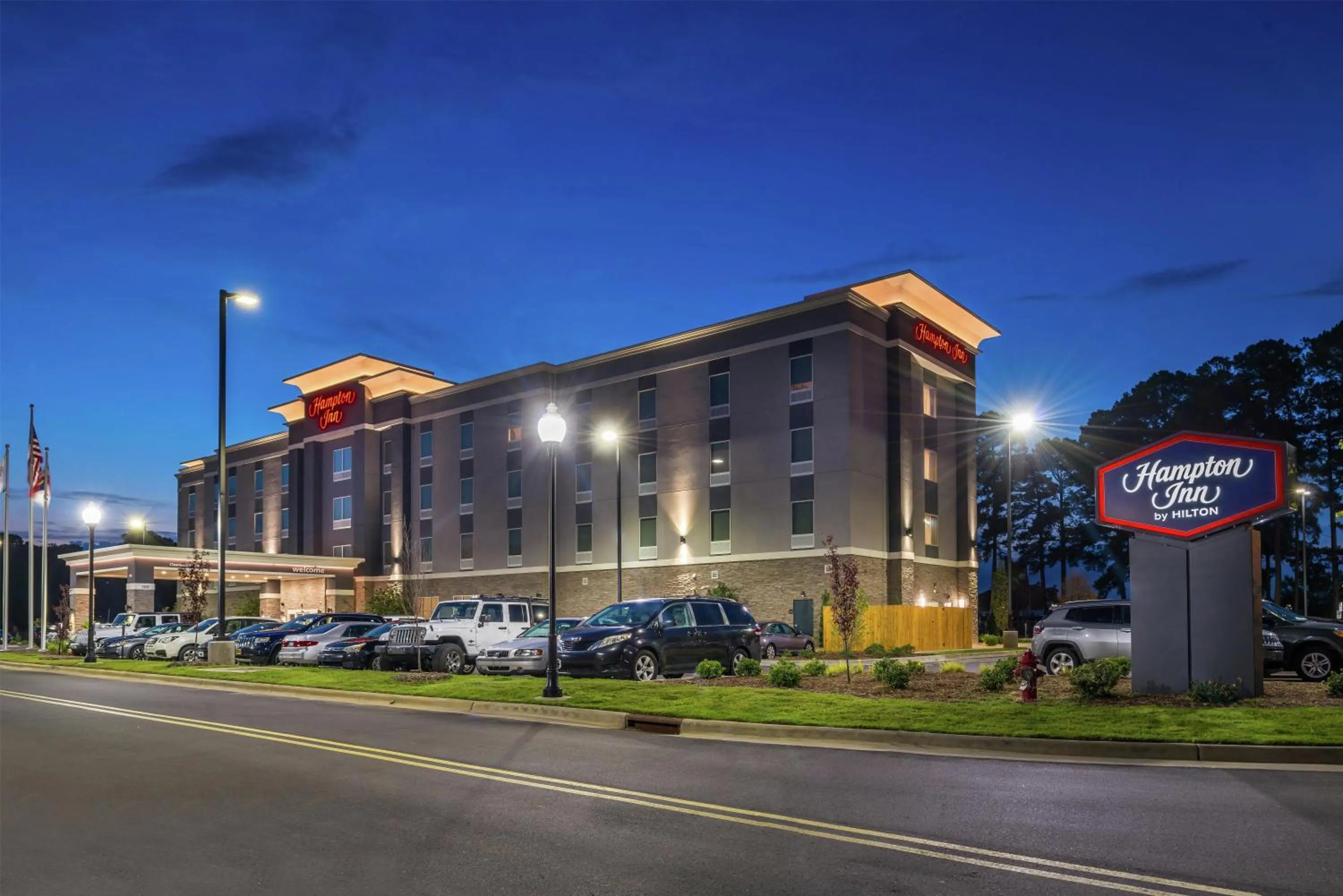 Property building in Hampton Inn Benson