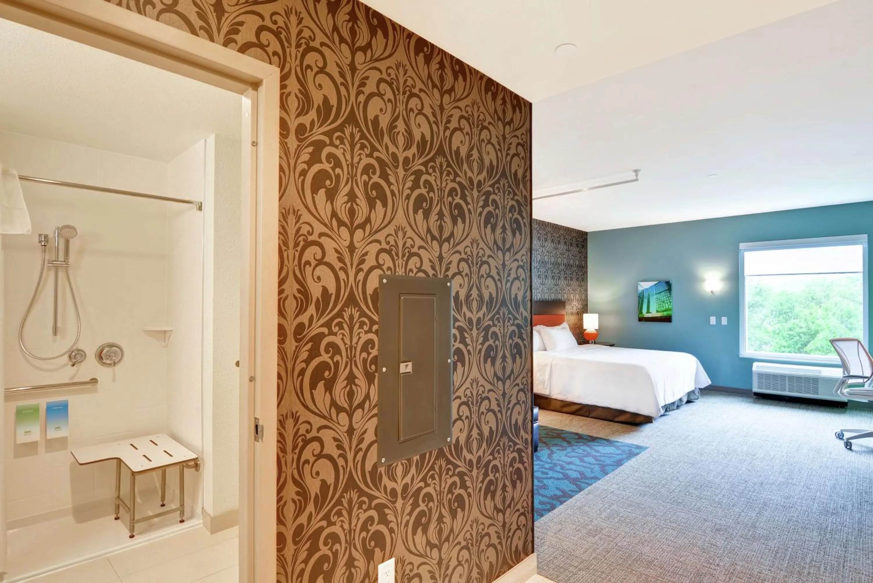 Bed in Home2 Suites by Hilton Rochester Mayo Clinic Area