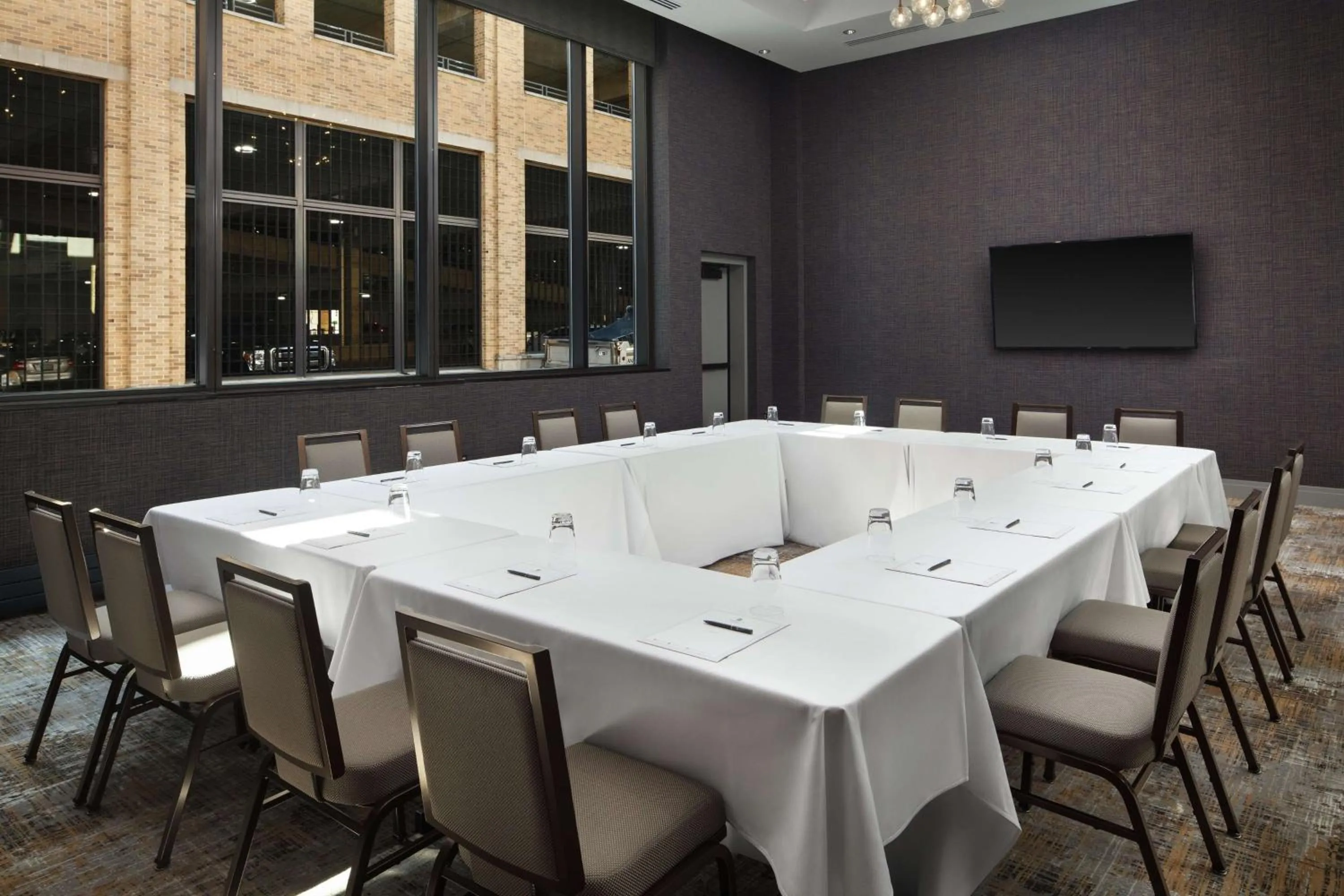 Meeting/conference room in Embassy Suites by Hilton South Bend