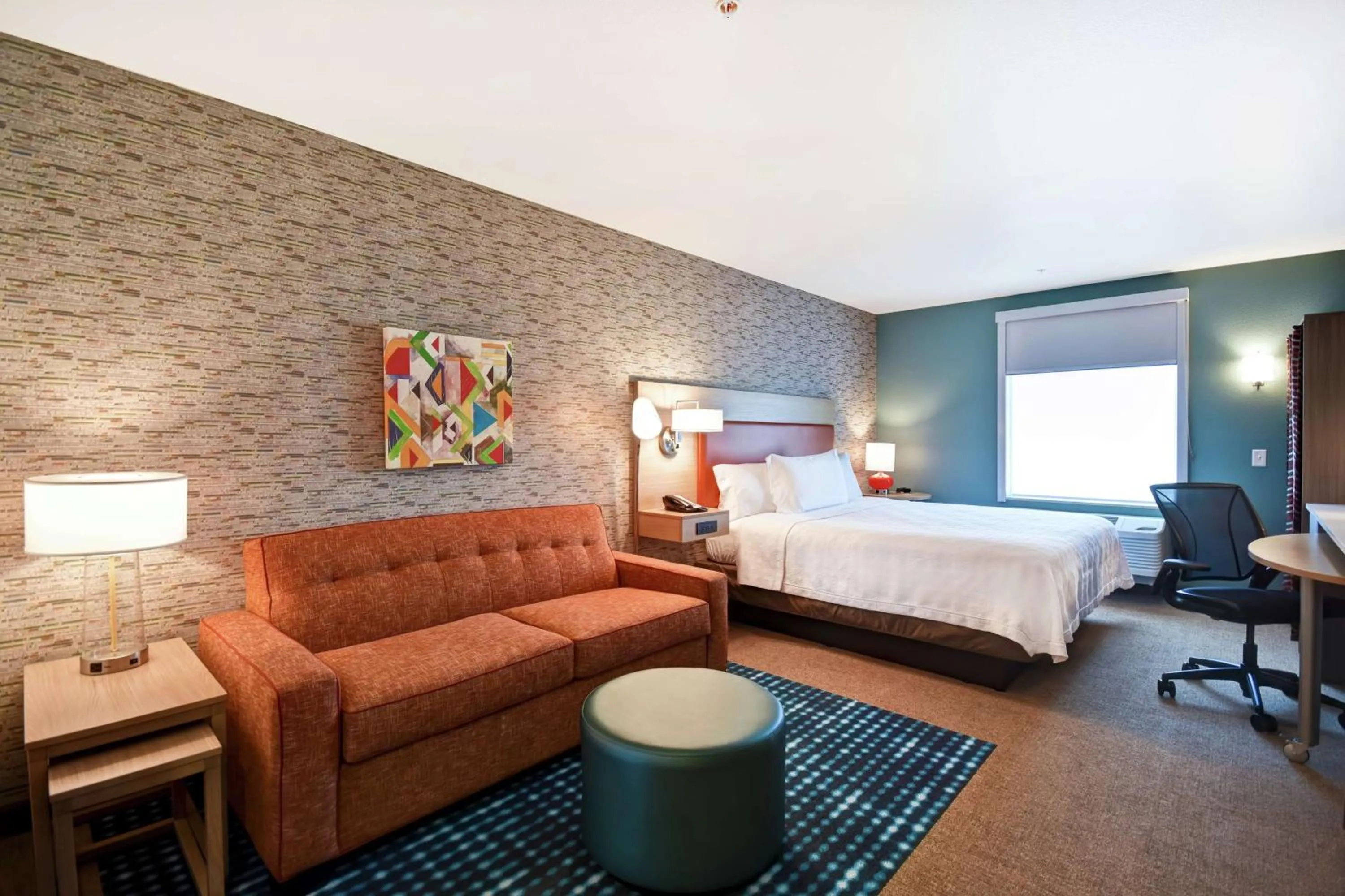 Bedroom, Bed in Home2 Suites by Hilton Victorville