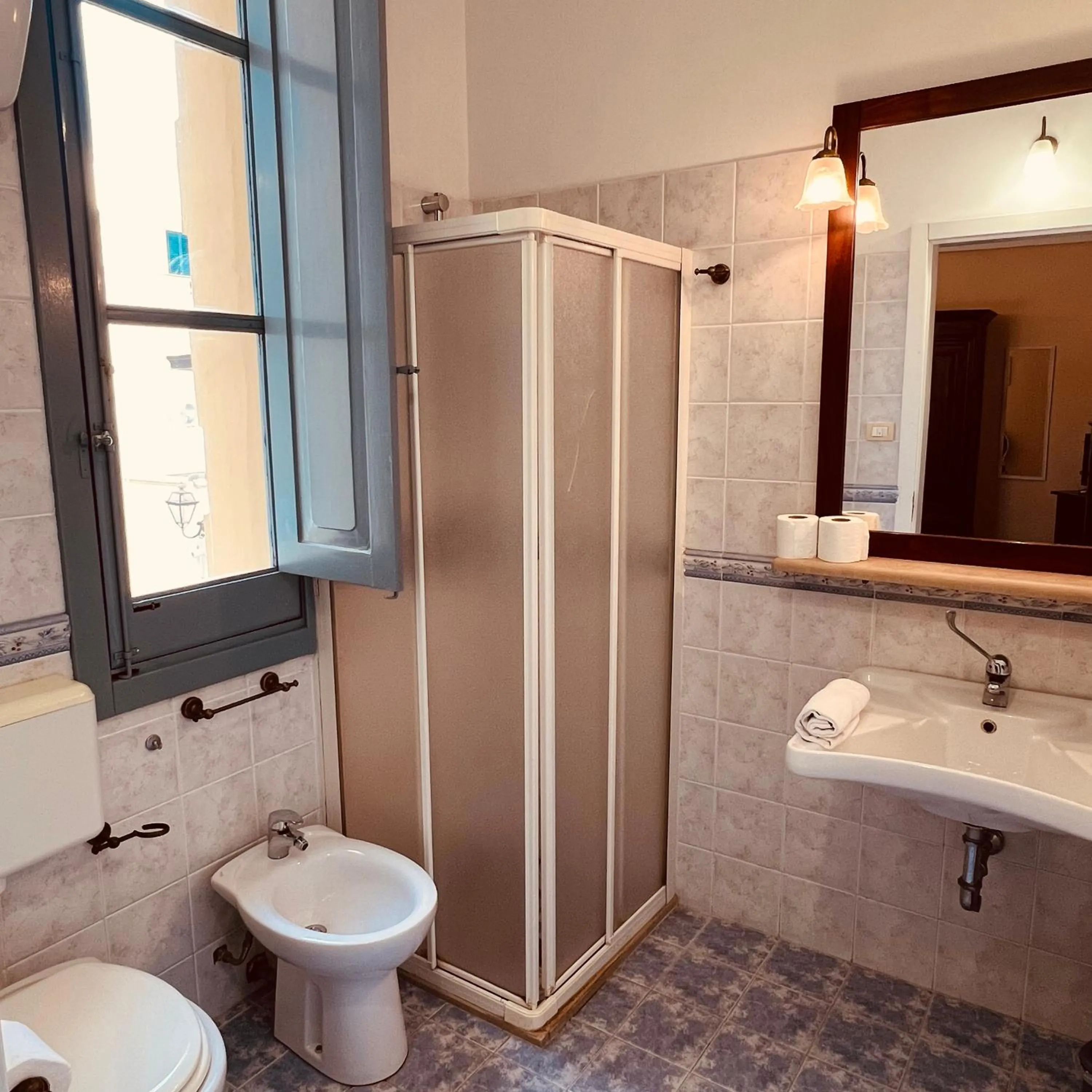 Shower in Villa Raffaella