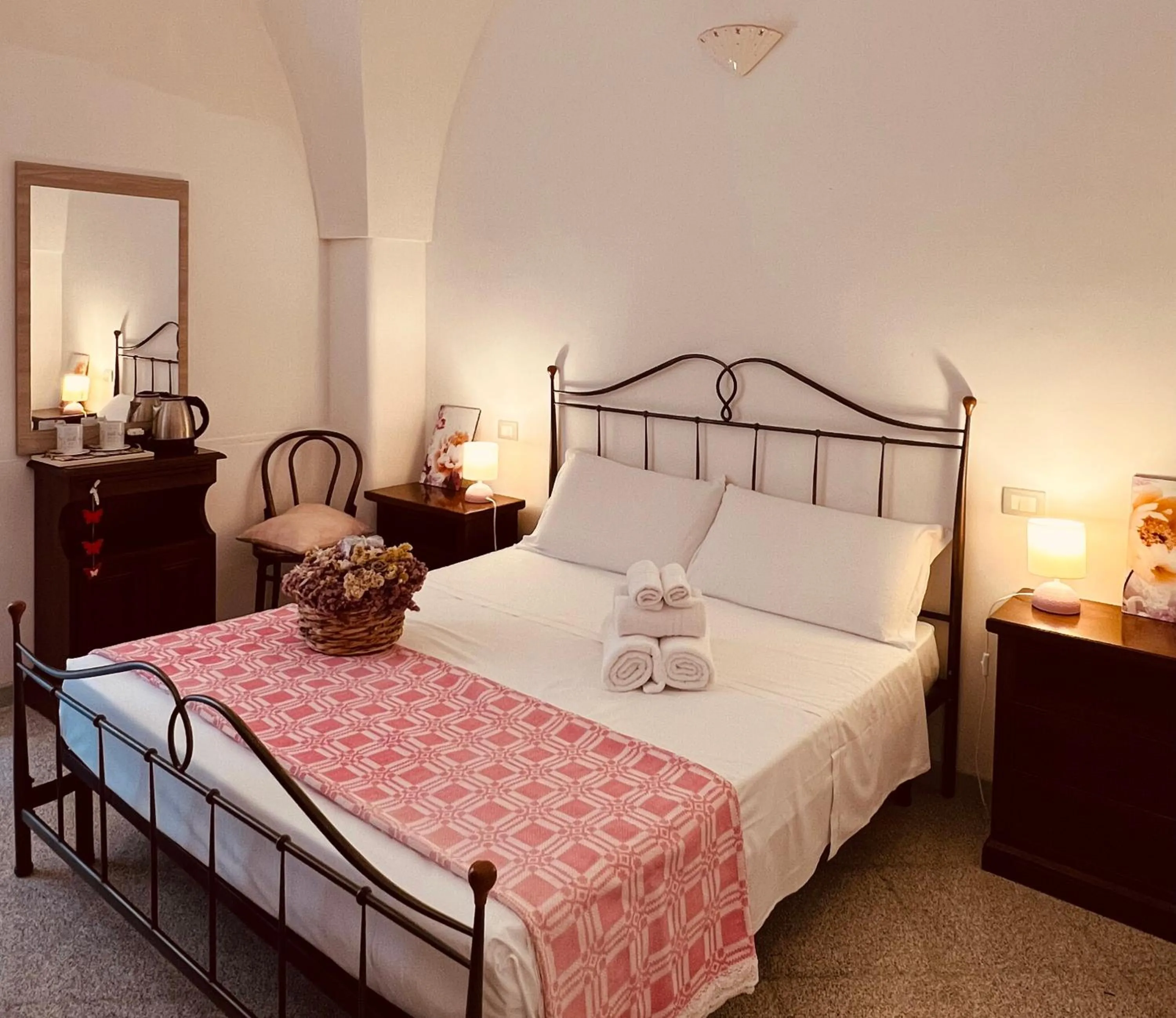 Photo of the whole room, Bed in Villa Raffaella