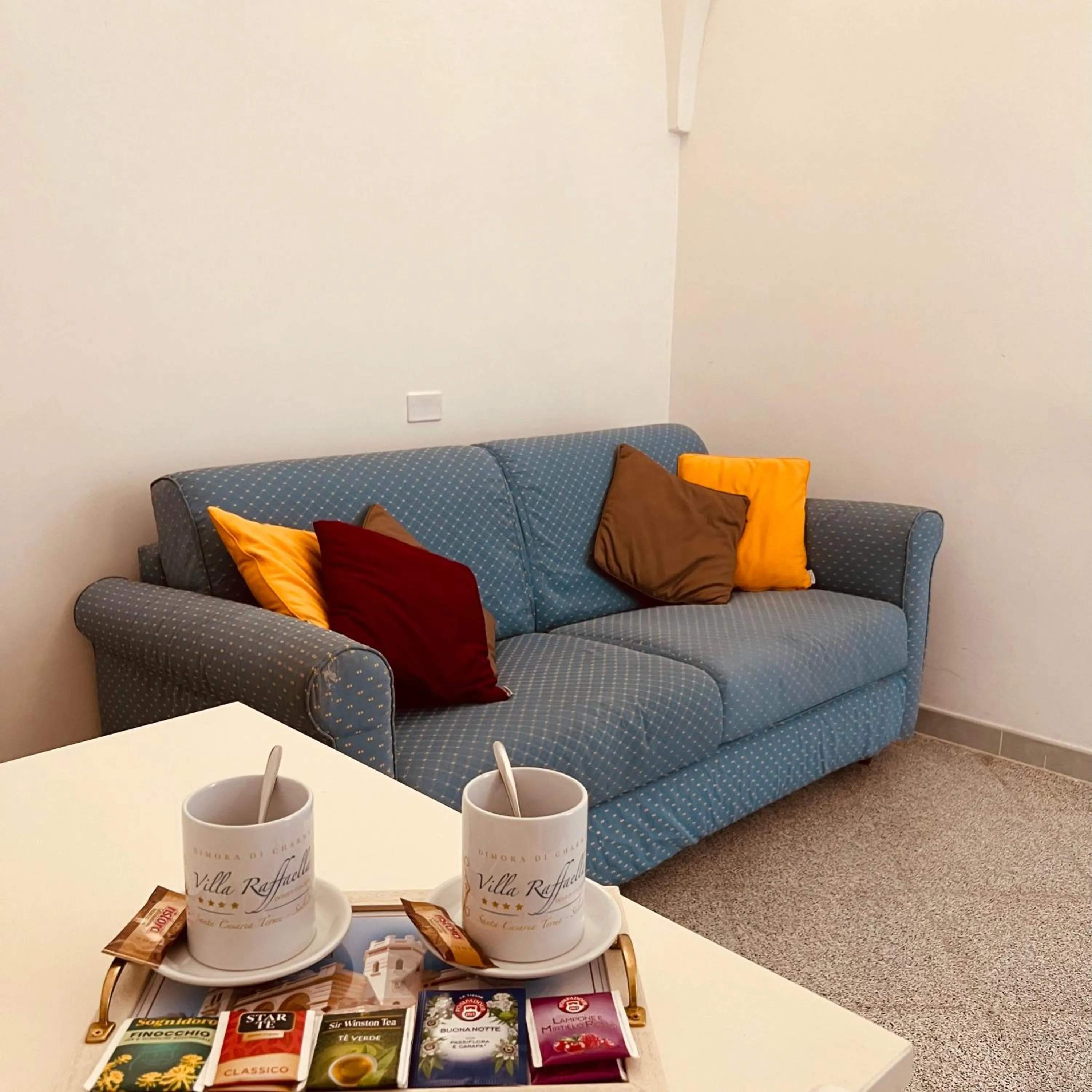 Coffee/tea facilities in Villa Raffaella