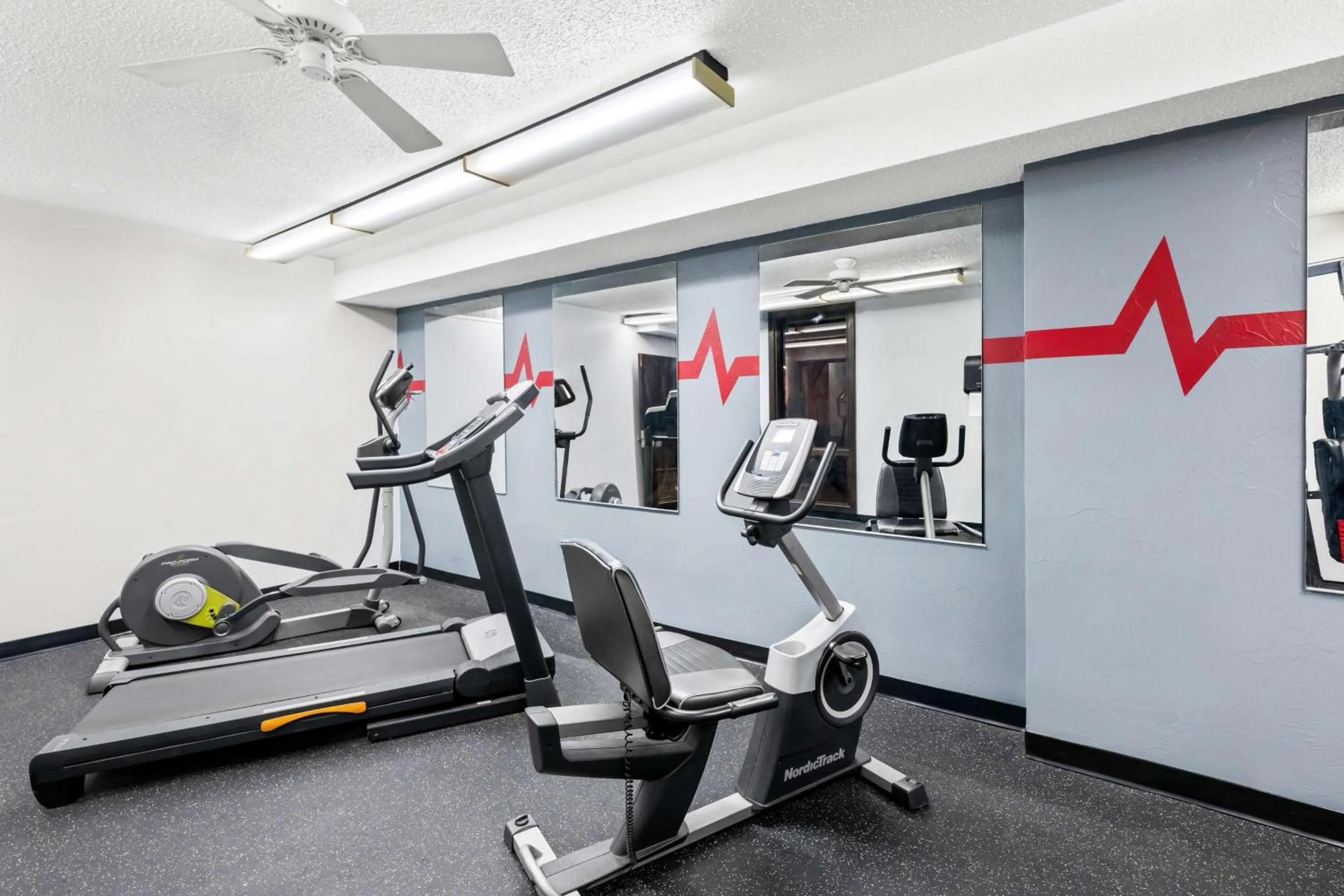 Fitness centre/facilities in SureStay Plus Hotel by Best Western Lubbock Medical Center