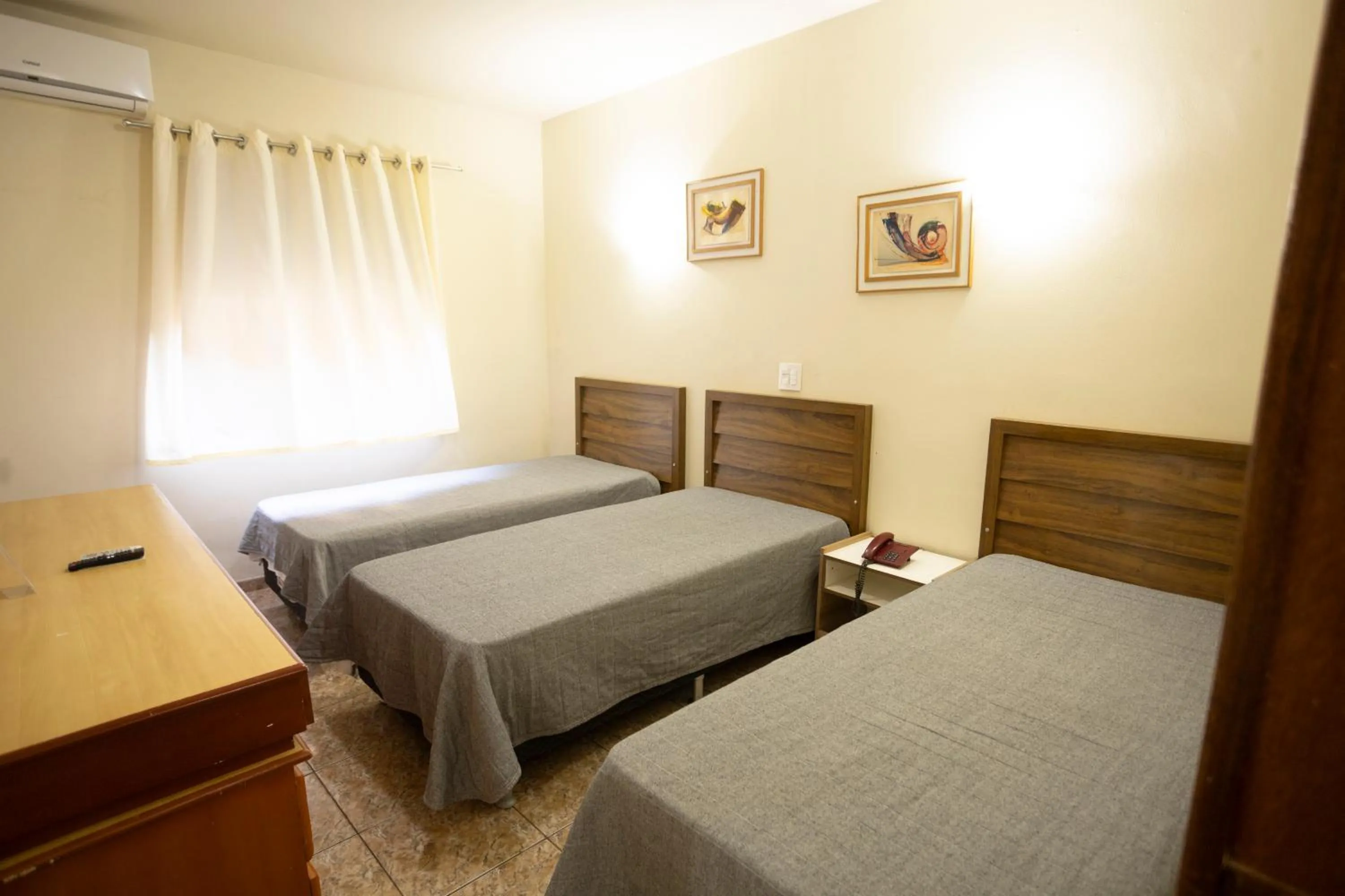 Bedroom, Bed in Hotel Dona Beja