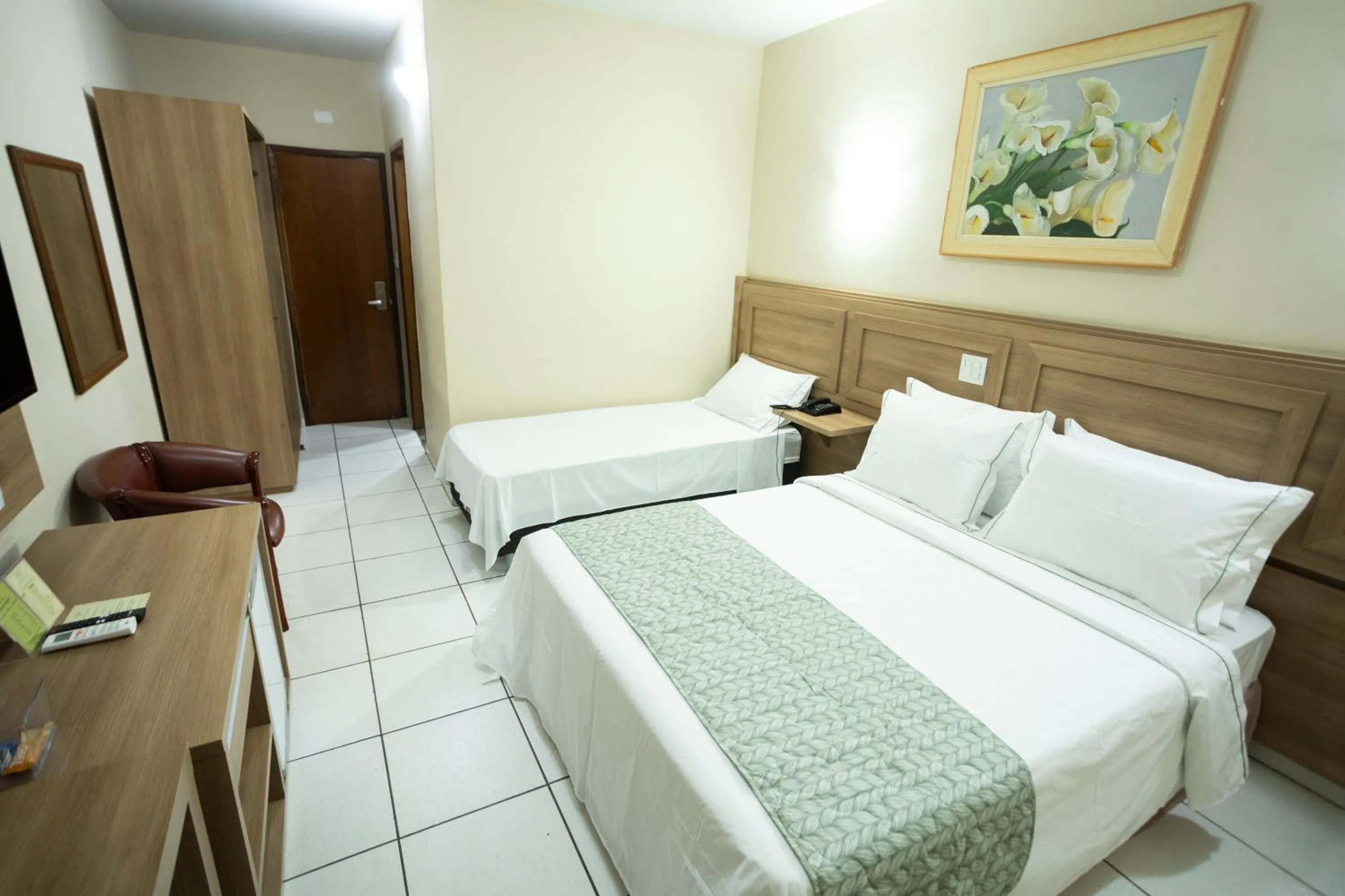 Bedroom, Bed in Hotel Dona Beja