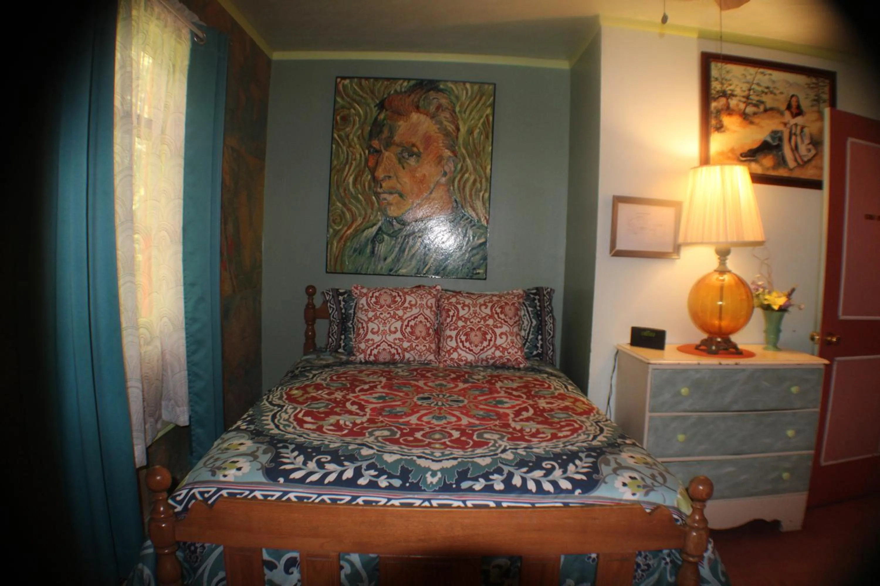 Bed in The Inn at Castle Rock