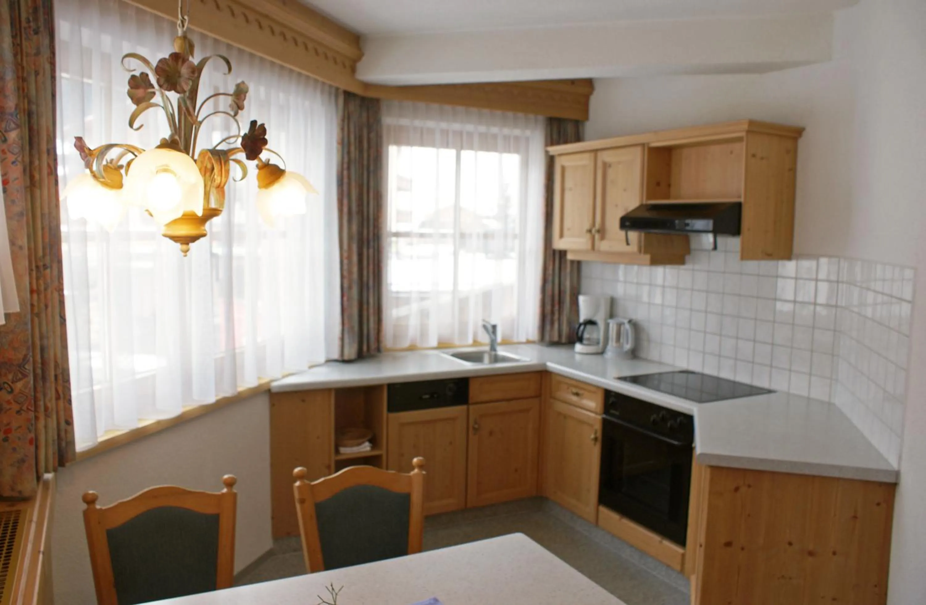 Kitchen or kitchenette in Sportapart Garni Mallaun