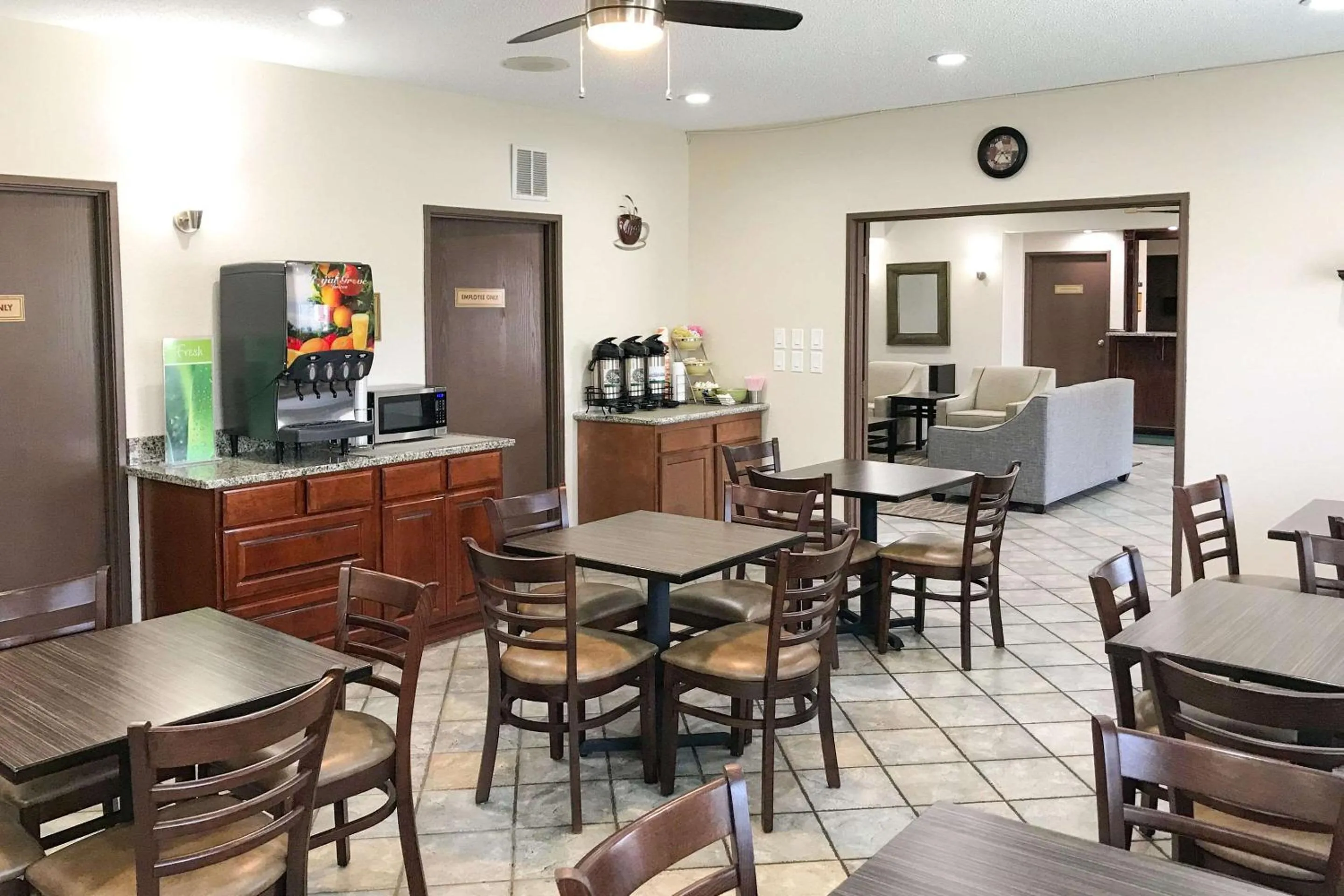 Breakfast in Quality Inn Denver Westminster