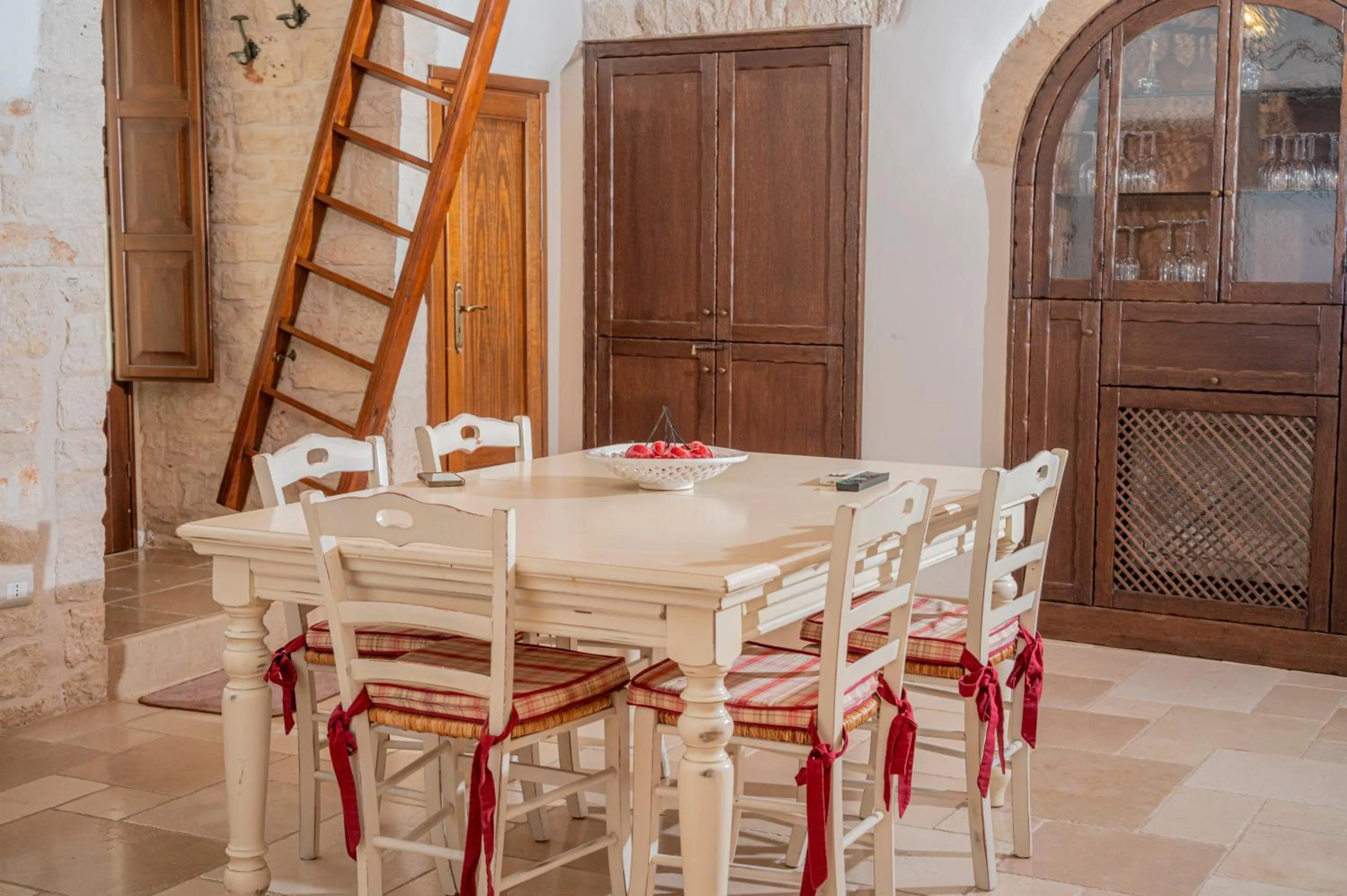 Living room in Palazzo Scotto - Widespread Collection