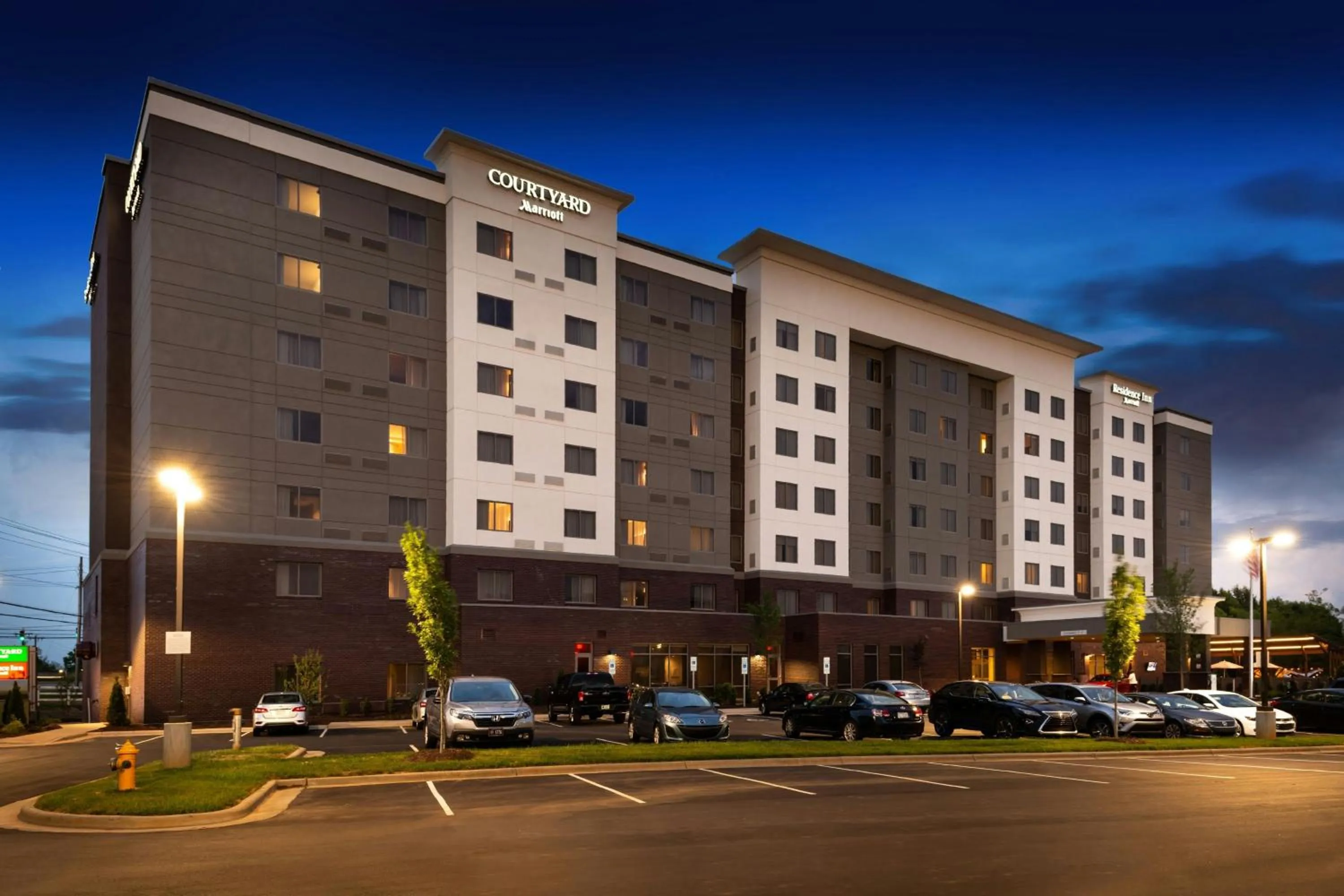 Property building in Courtyard by Marriott Charlotte Northlake
