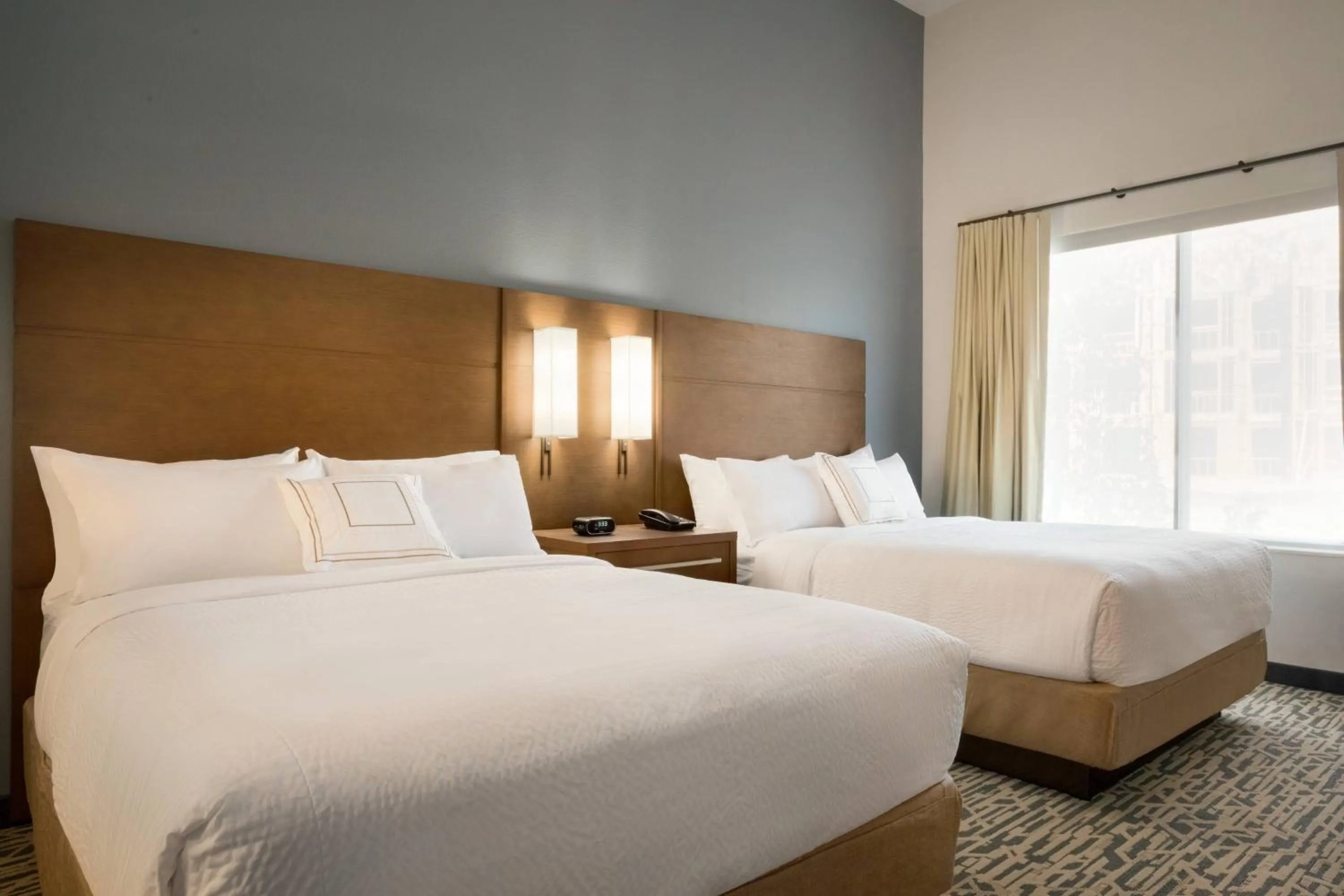 Photo of the whole room, Bed in Residence Inn by Marriott Phoenix Chandler/South