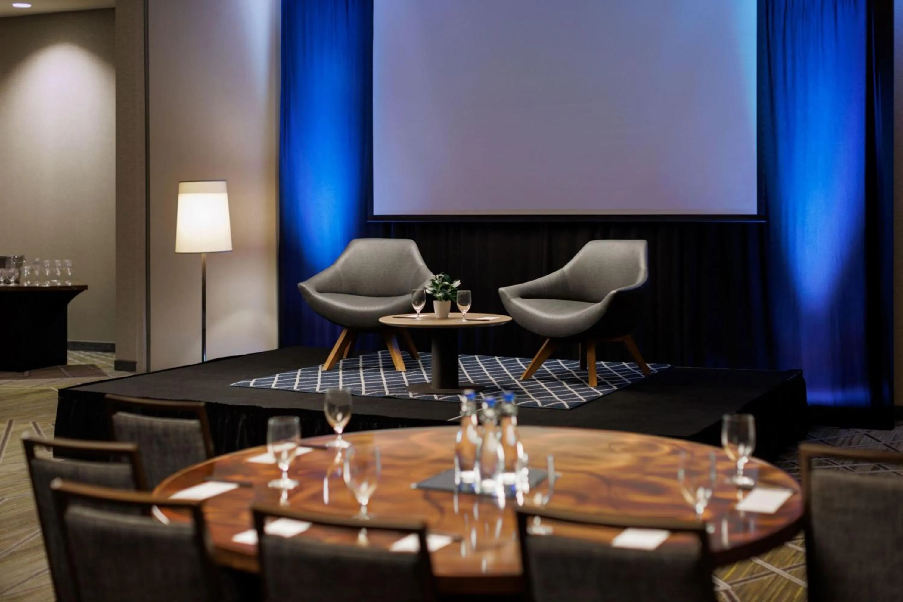 Meeting/conference room in Courtyard by Marriott Prince George