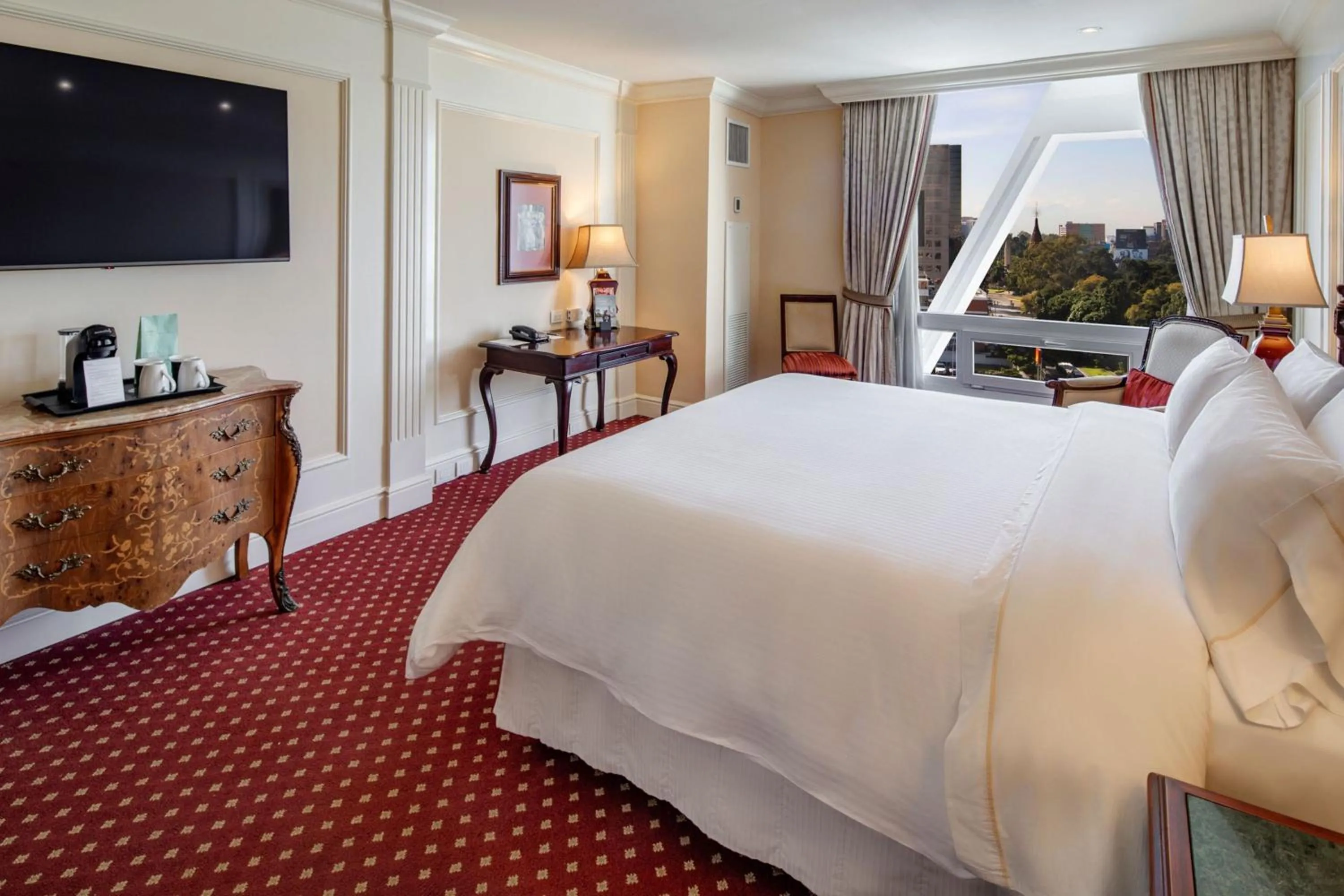 Photo of the whole room, Bed in The Westin Camino Real, Guatemala
