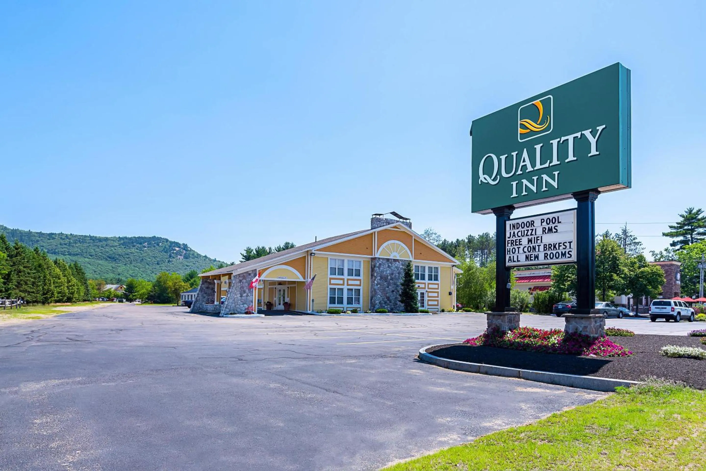 Property building in Quality Inn North Conway
