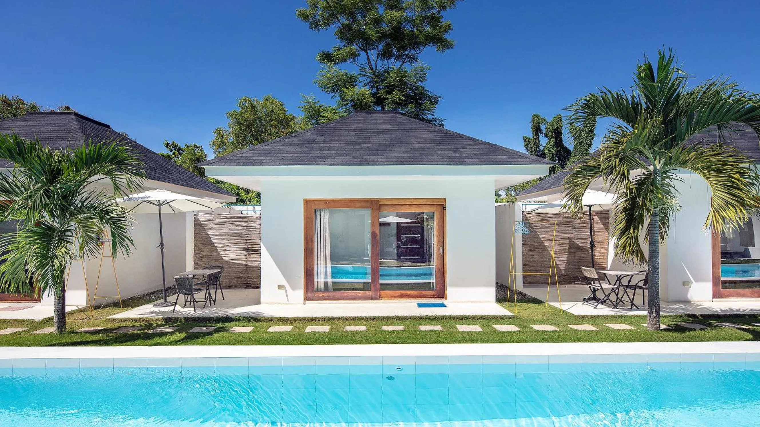 Property building in Island World Panglao