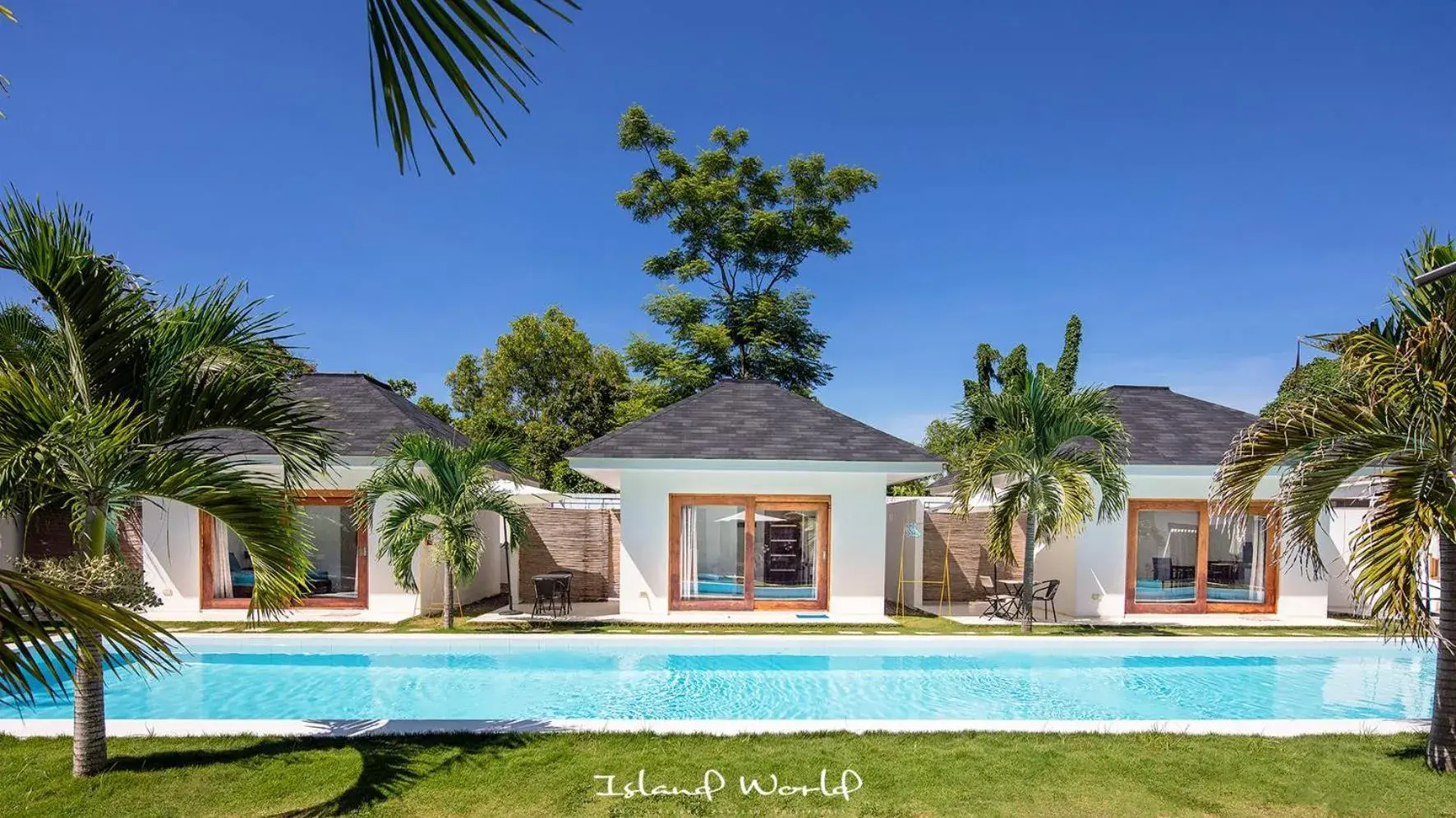 Deluxe Bungalow (Free One-way Airport Departure Transfer) in Island World Panglao Deluxe Bungalow (Free One-way Airport Departure Transfer) in Island World Panglao