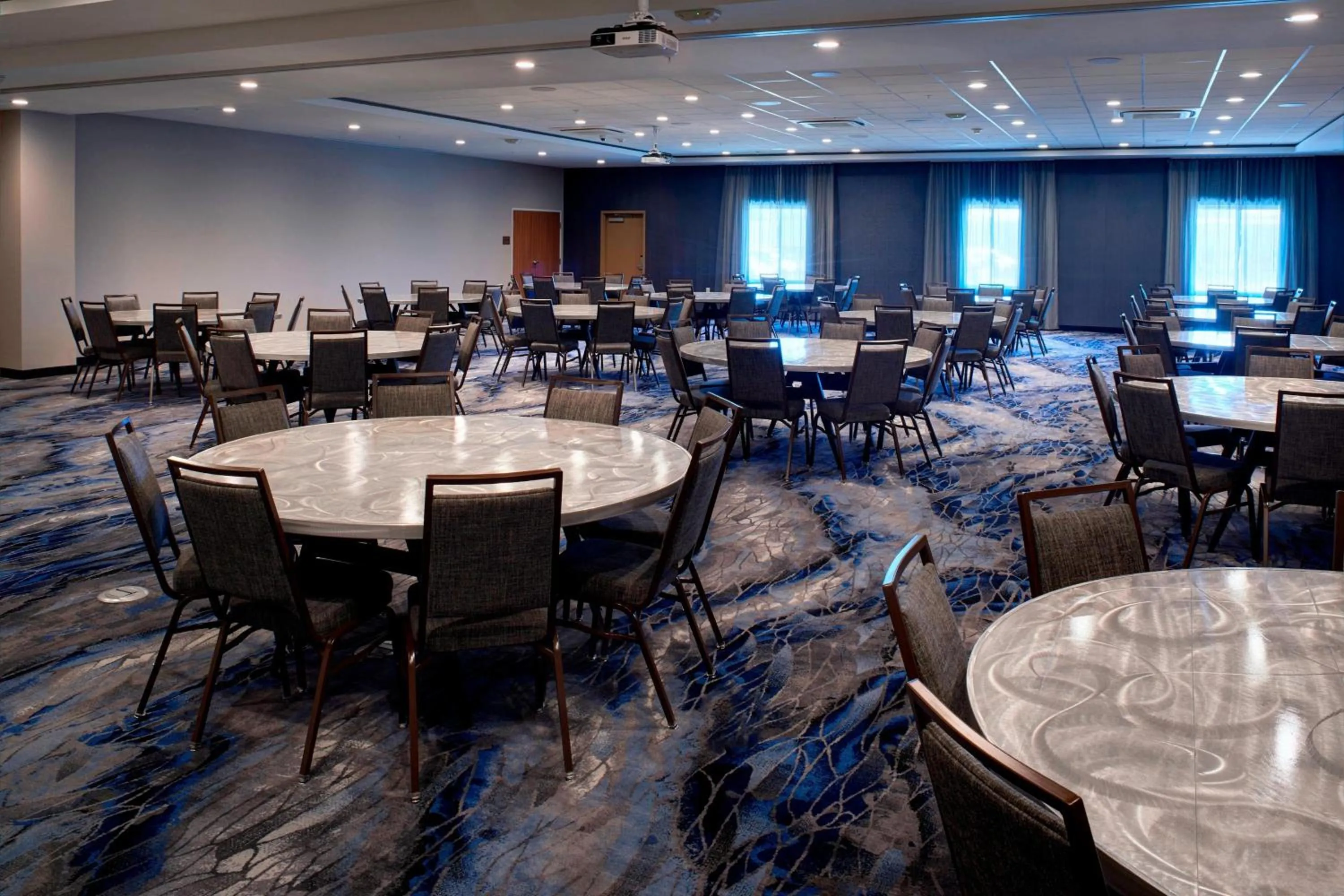 Meeting/conference room in Fairfield Inn & Suites by Marriott Columbus, IN