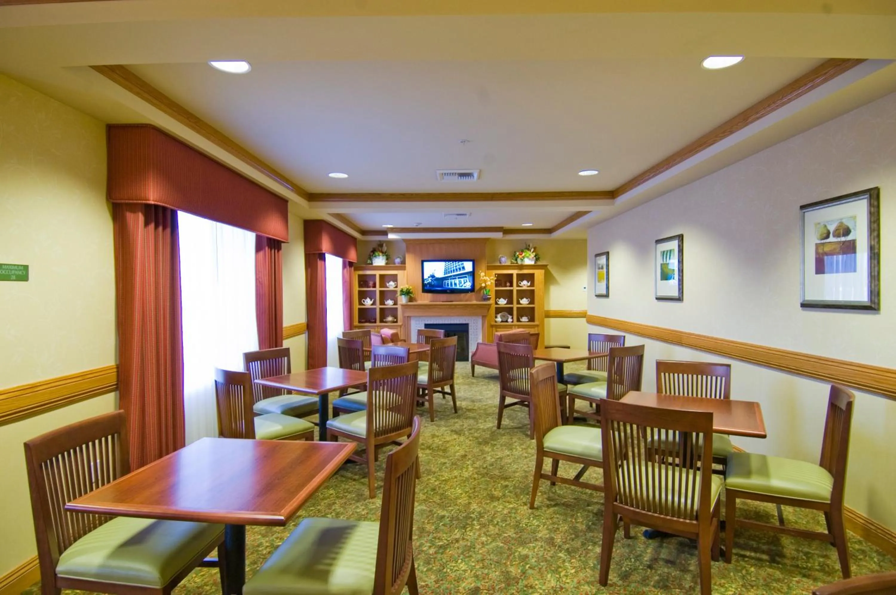 Restaurant/places to eat in Holiday Inn & Suites - Barstow by IHG