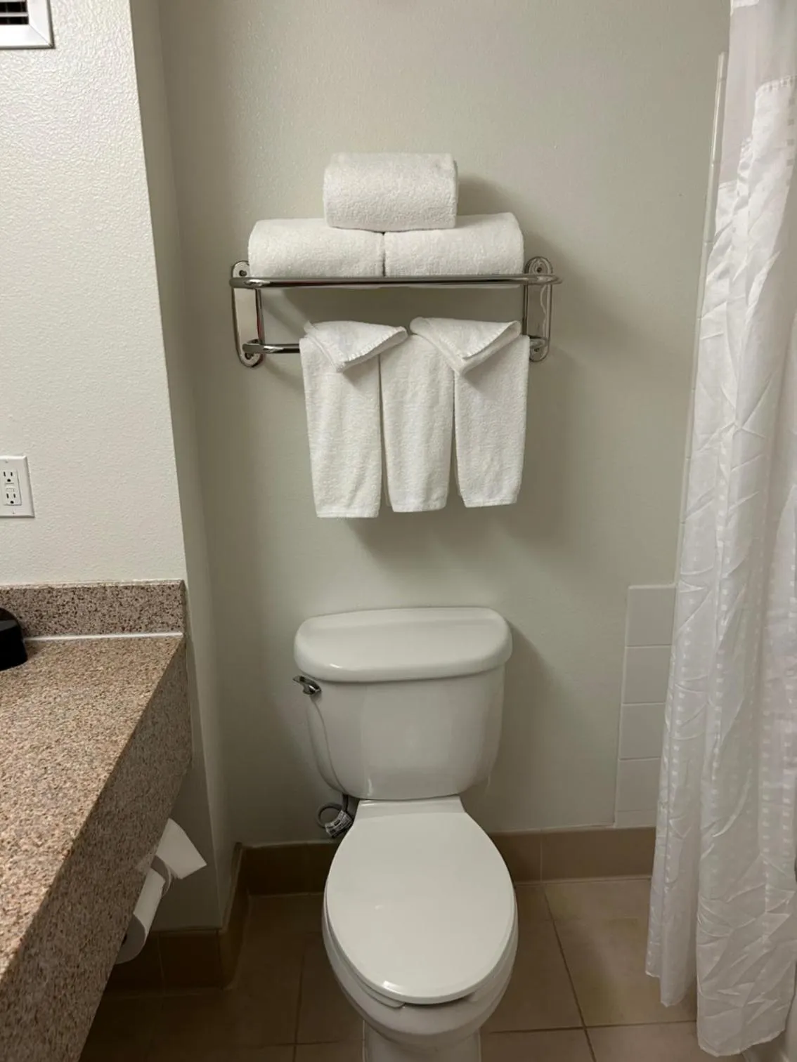 Bathroom in Holiday Inn & Suites - Barstow by IHG