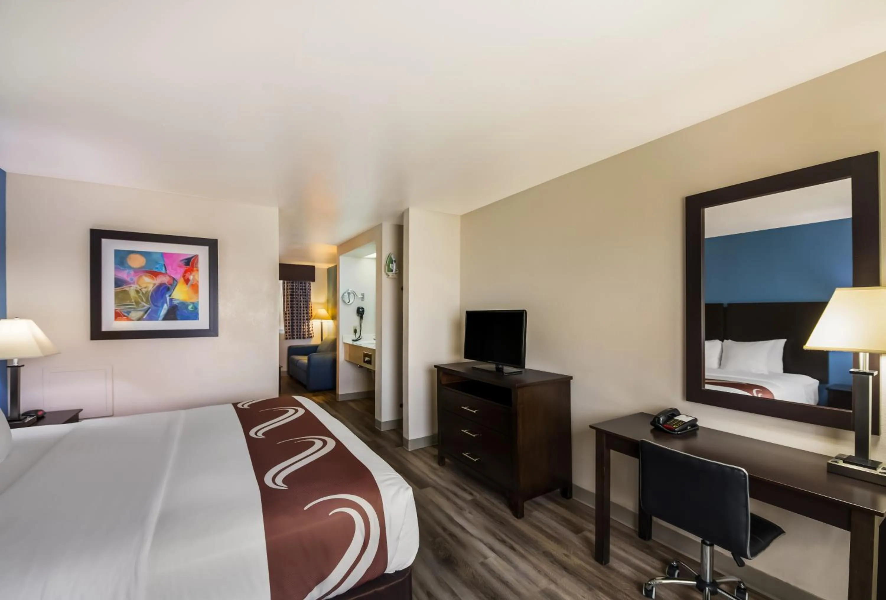 Bedroom, Bed in Quality Inn & Suites Round Rock