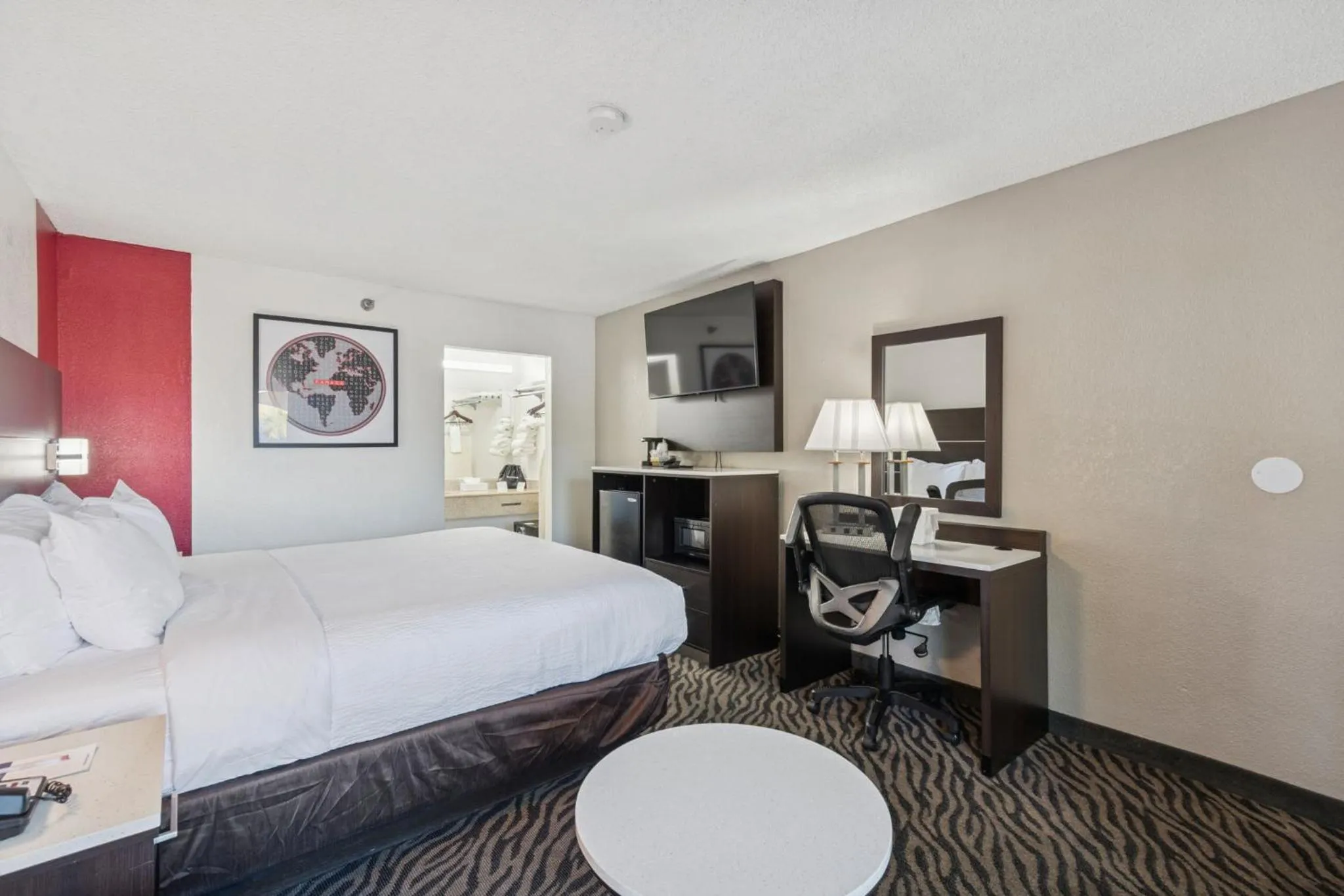 Bed in Ramada by Wyndham Temple Terrace/Tampa North