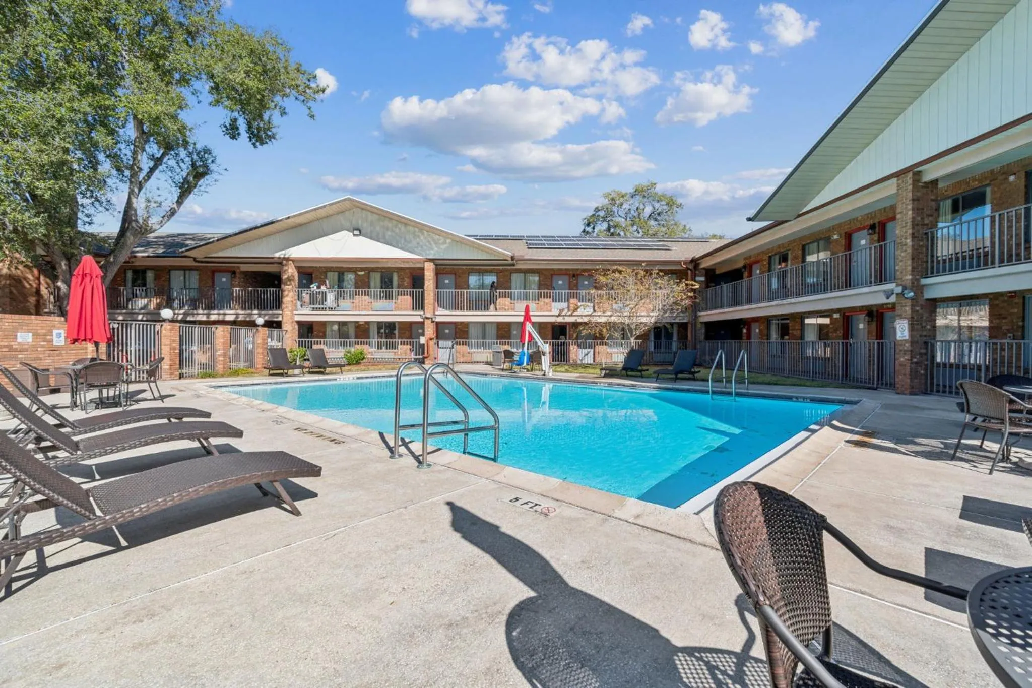 Swimming pool in Ramada by Wyndham Temple Terrace/Tampa North