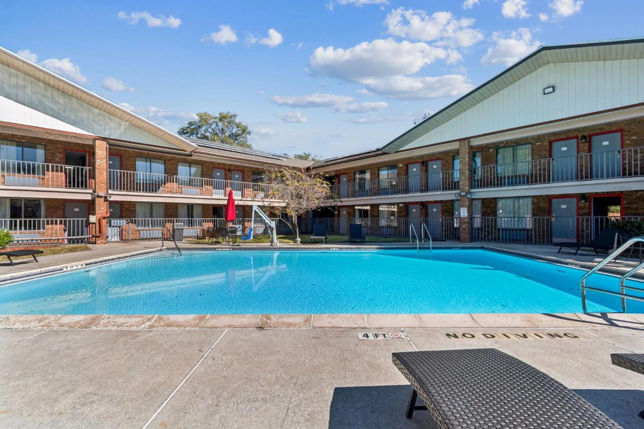 Swimming pool in Ramada by Wyndham Temple Terrace/Tampa North