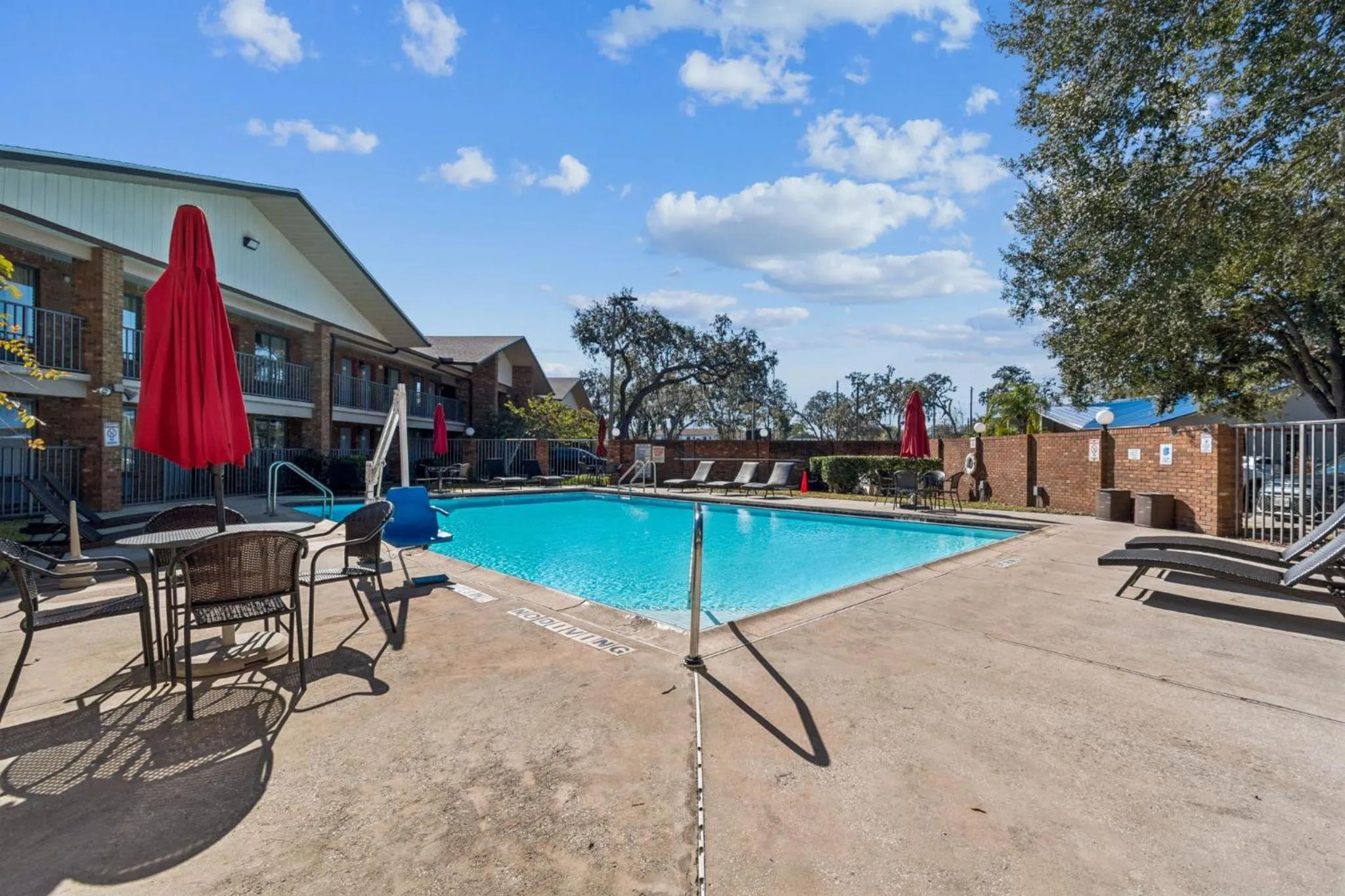 Swimming pool in Ramada by Wyndham Temple Terrace/Tampa North