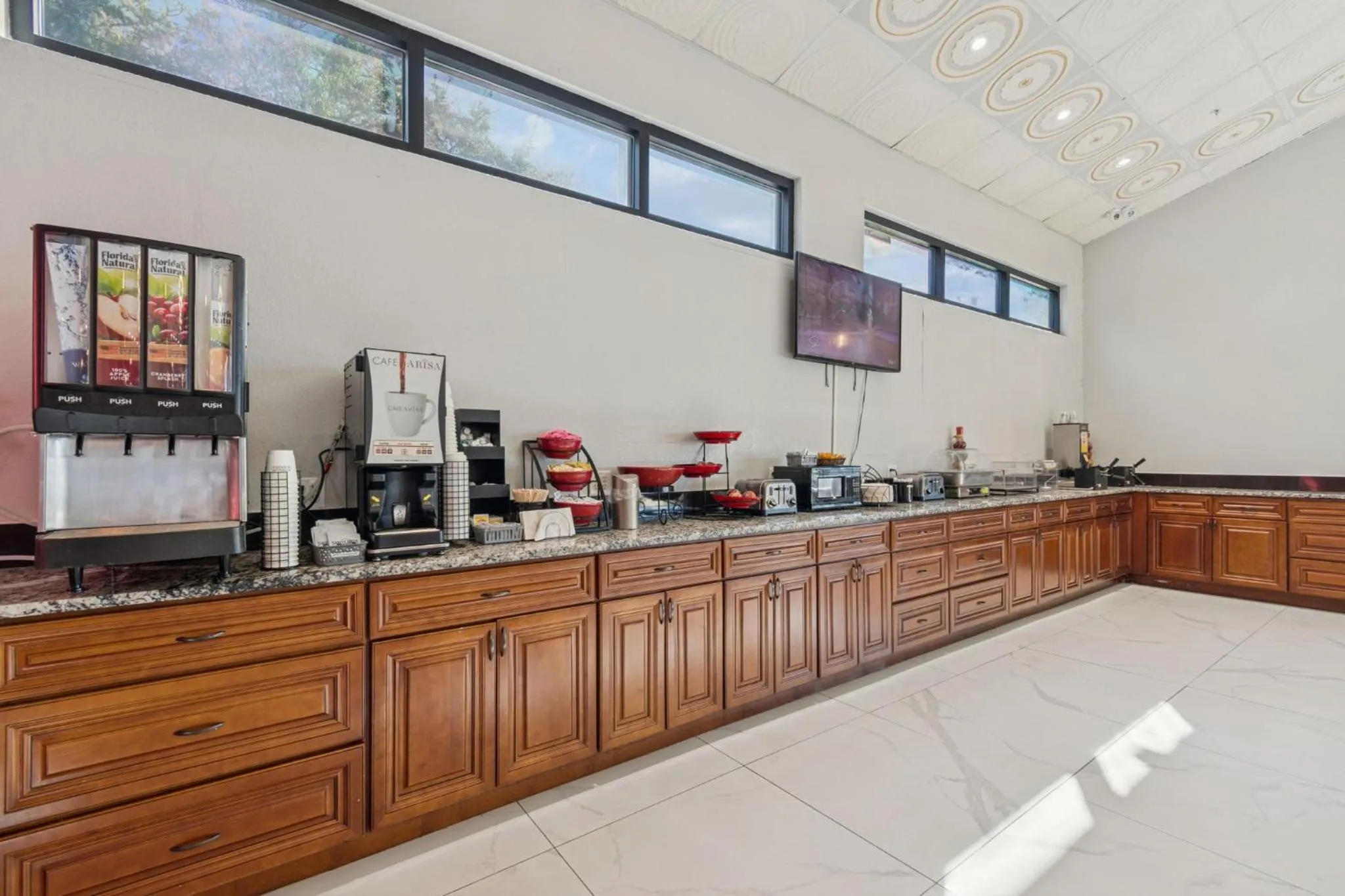 Breakfast in Ramada by Wyndham Temple Terrace/Tampa North