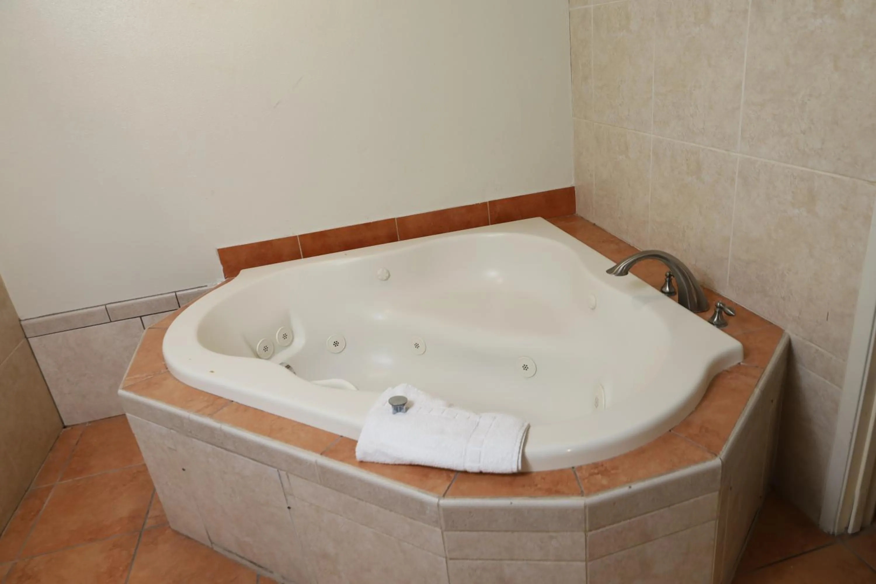 Bath in Lambert Inn
