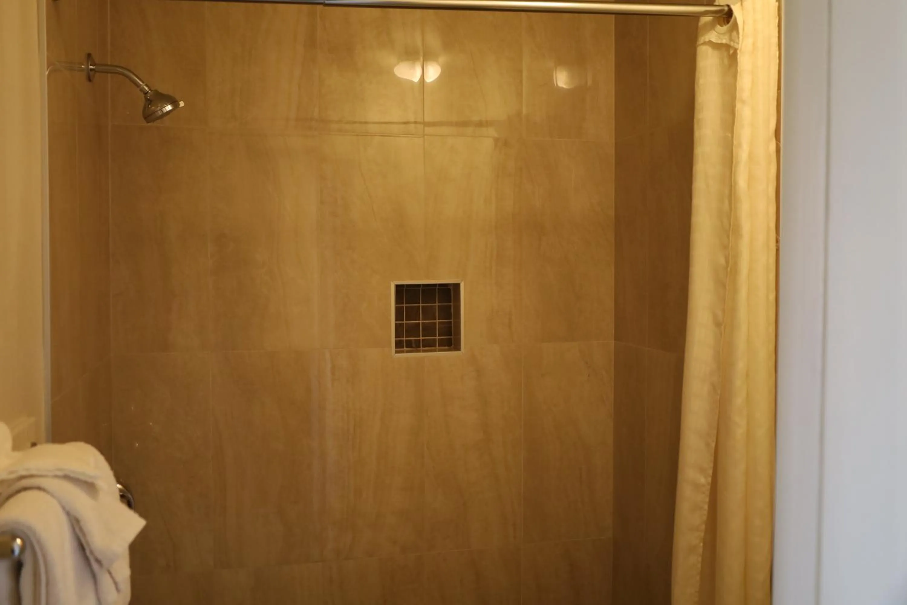 Bathroom in Lambert Inn