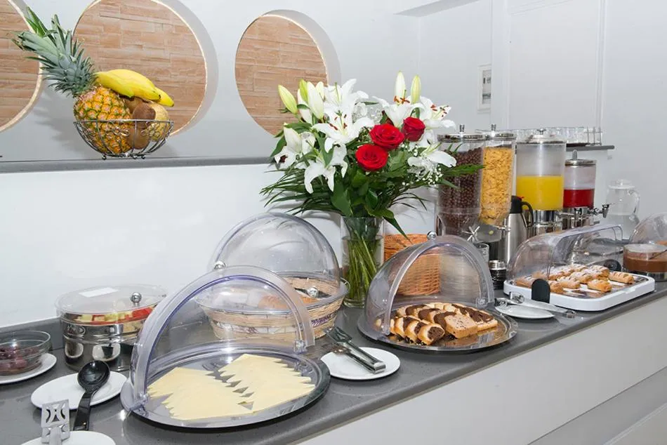 Buffet breakfast in Zannis Hotel