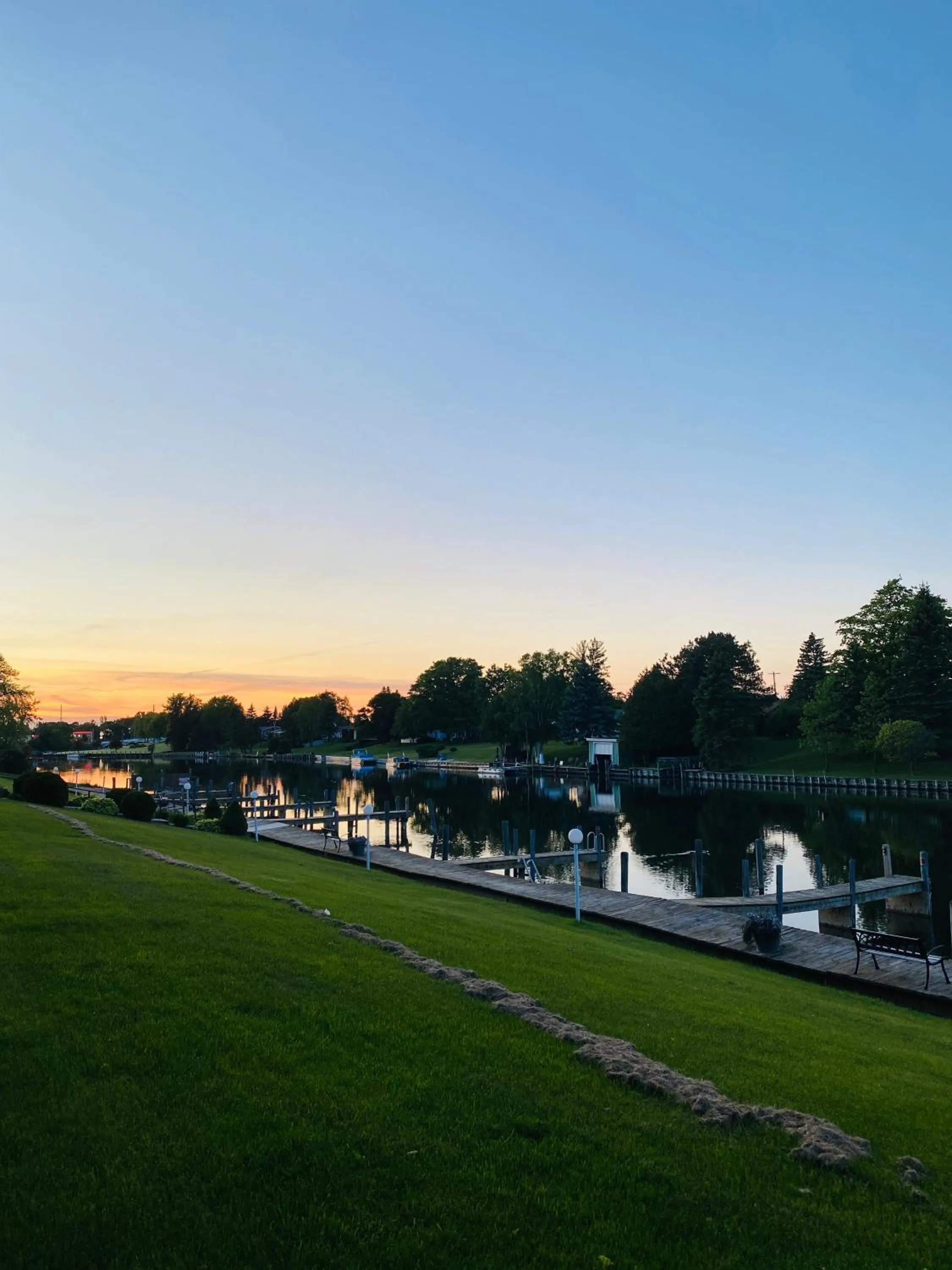 Fleetwood Inn Suites