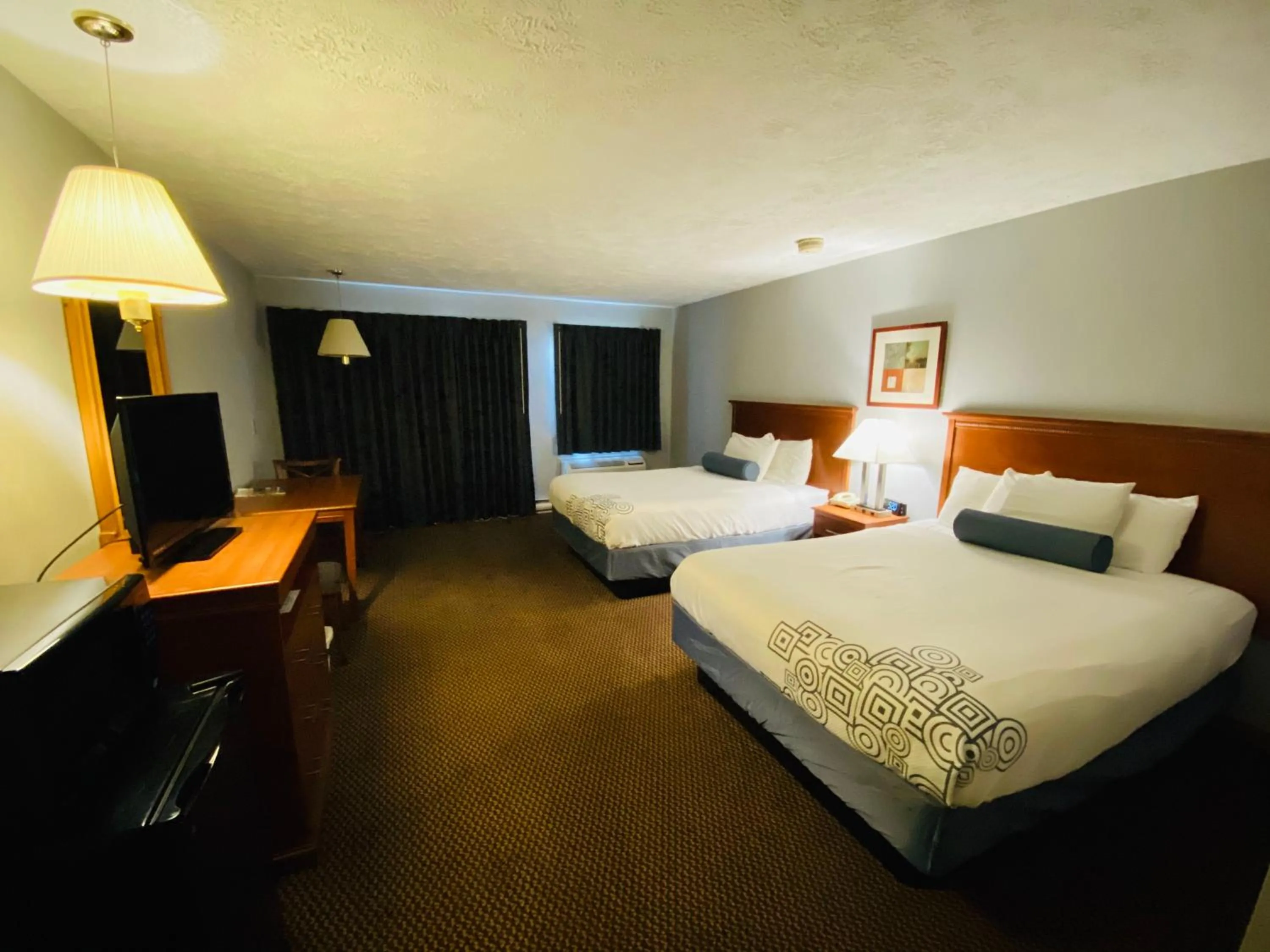 Fleetwood Inn Suites