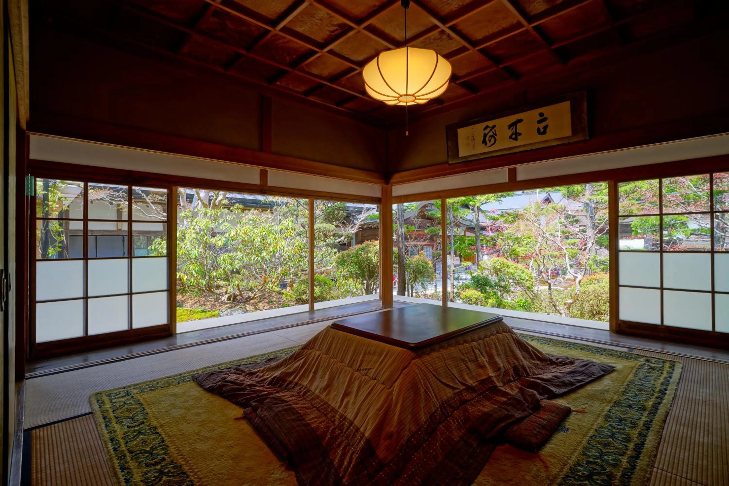 Photo of the whole room, Bed in Koyasan Shukubo Ekoin