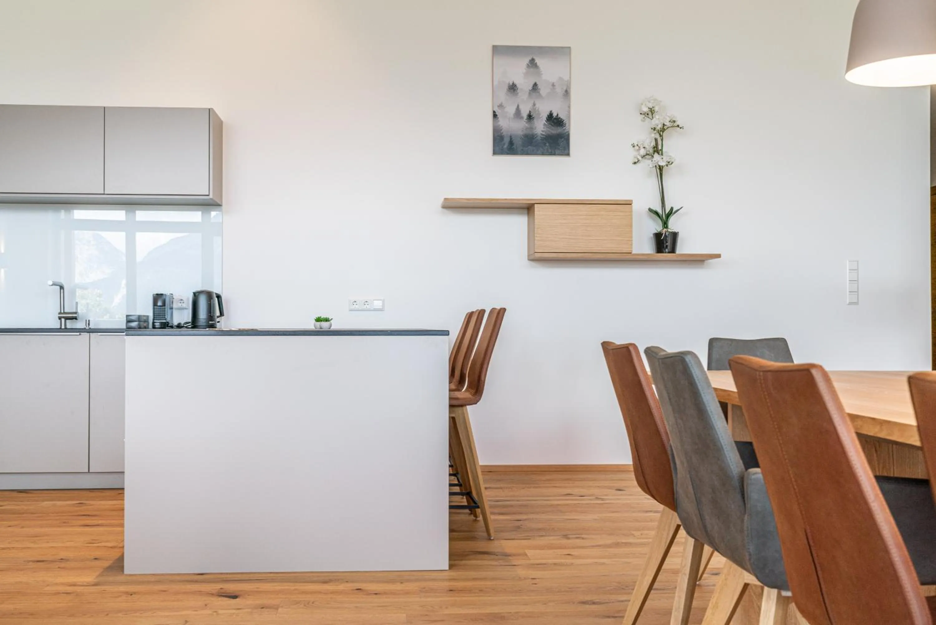 Kitchen or kitchenette in Skylodge Alpine Homes