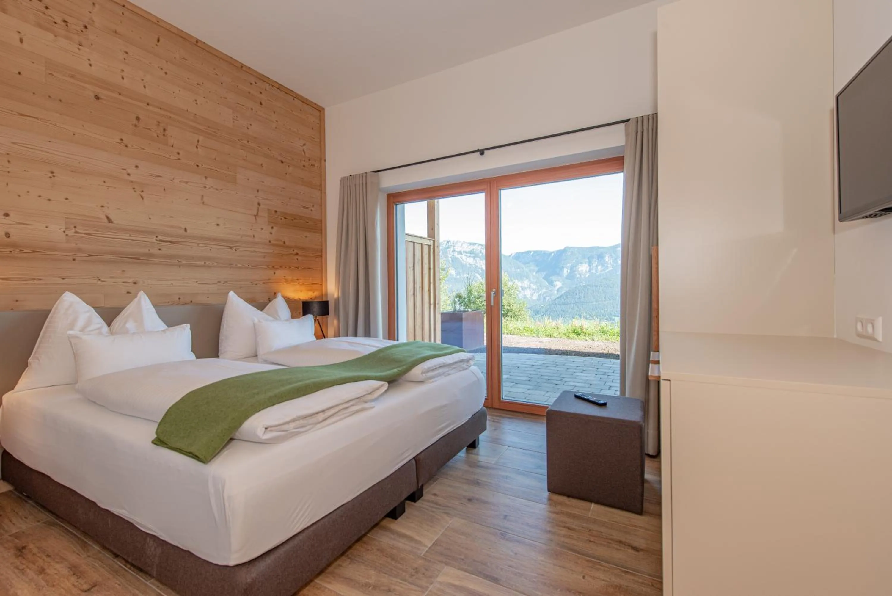 Bedroom, Bed in Skylodge Alpine Homes